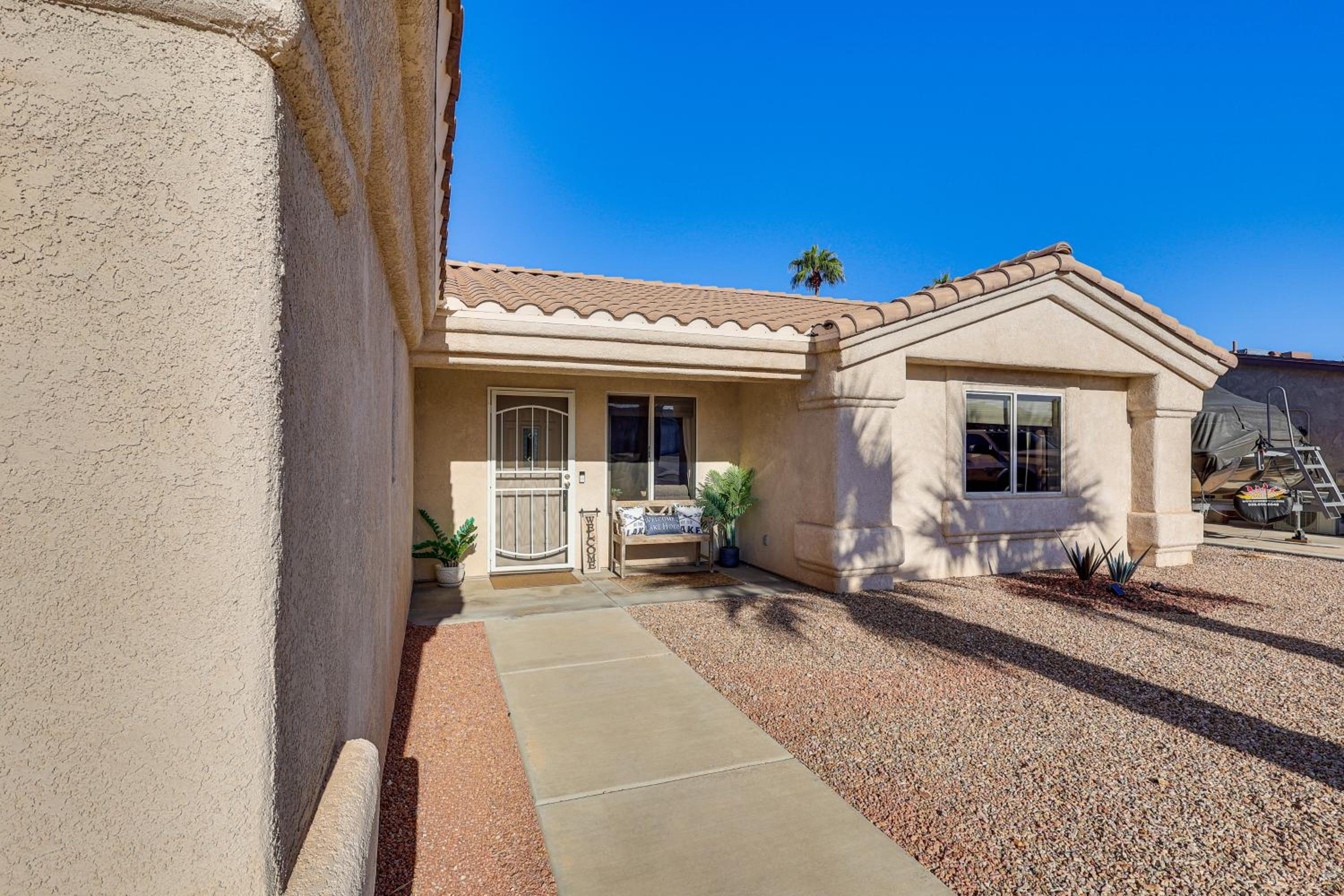 Pool, Games and Views! Lake Havasu City Family Home