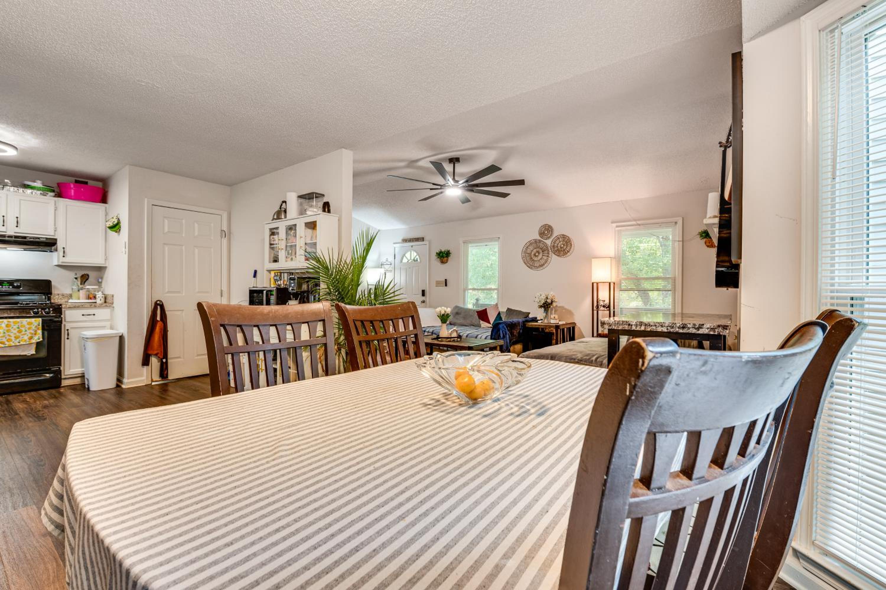 Easy I-20 Access to ATL Suburban Retreat with Yard