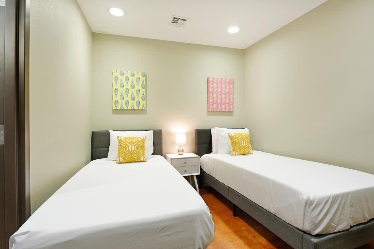 Group Getaway - 2 Modern 3BR-2BA Warehouse Flats - 6 Bedrooms & 4 Baths Total