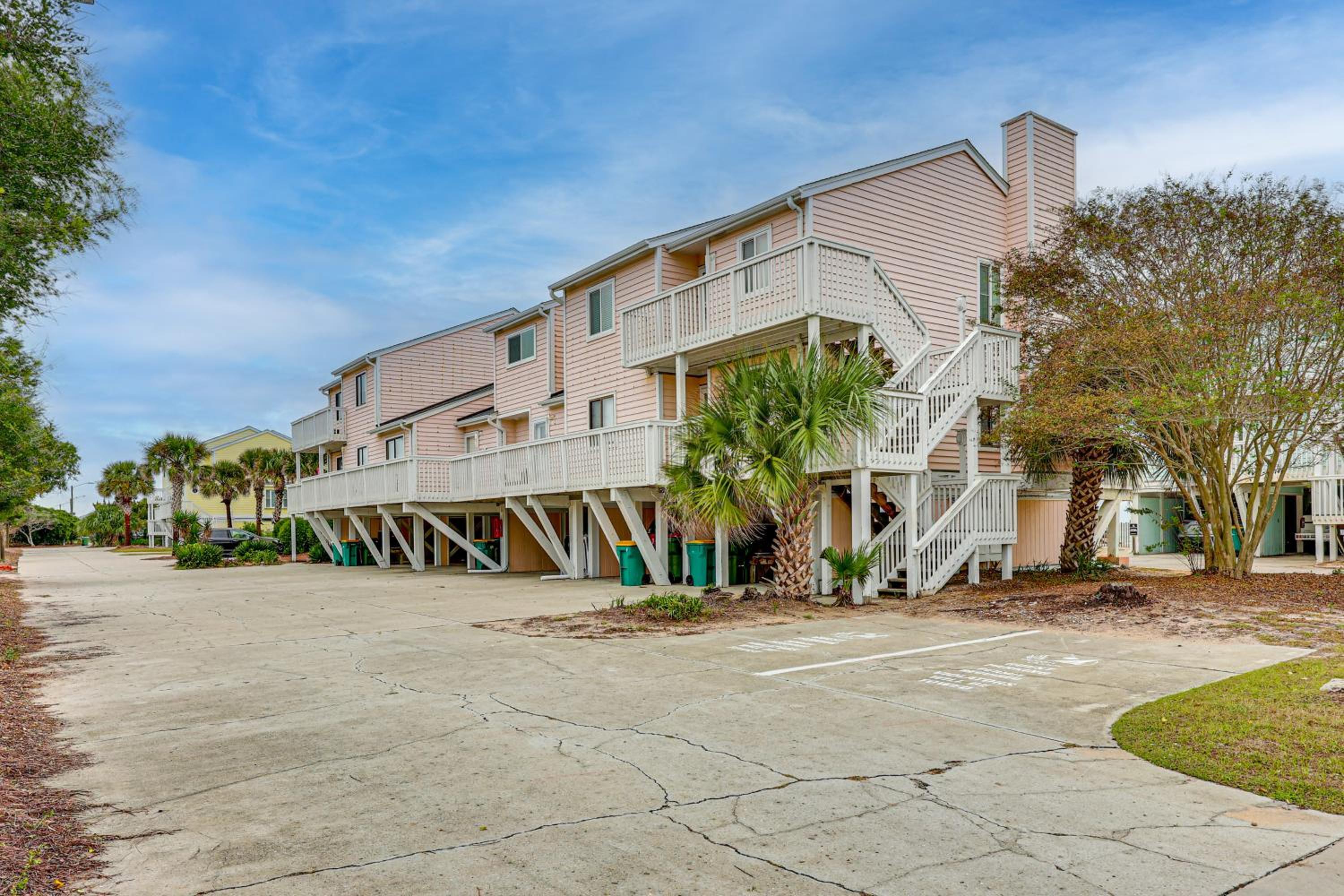 Poolside Fun and Oceanfront Bliss Kure Beach Haven!