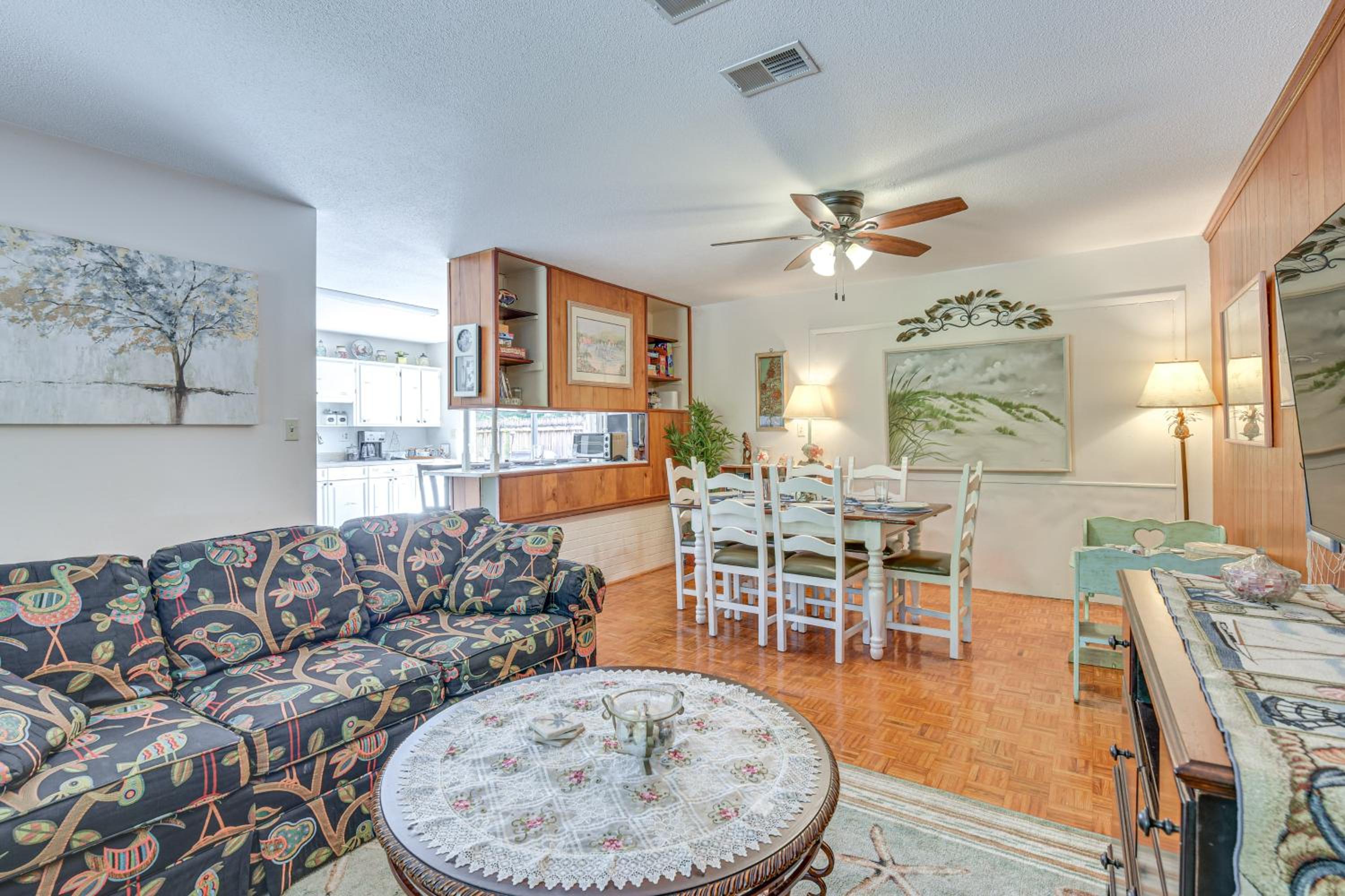 4 Mi to Okaloosa Fun Peaceful Holiday Retreat!