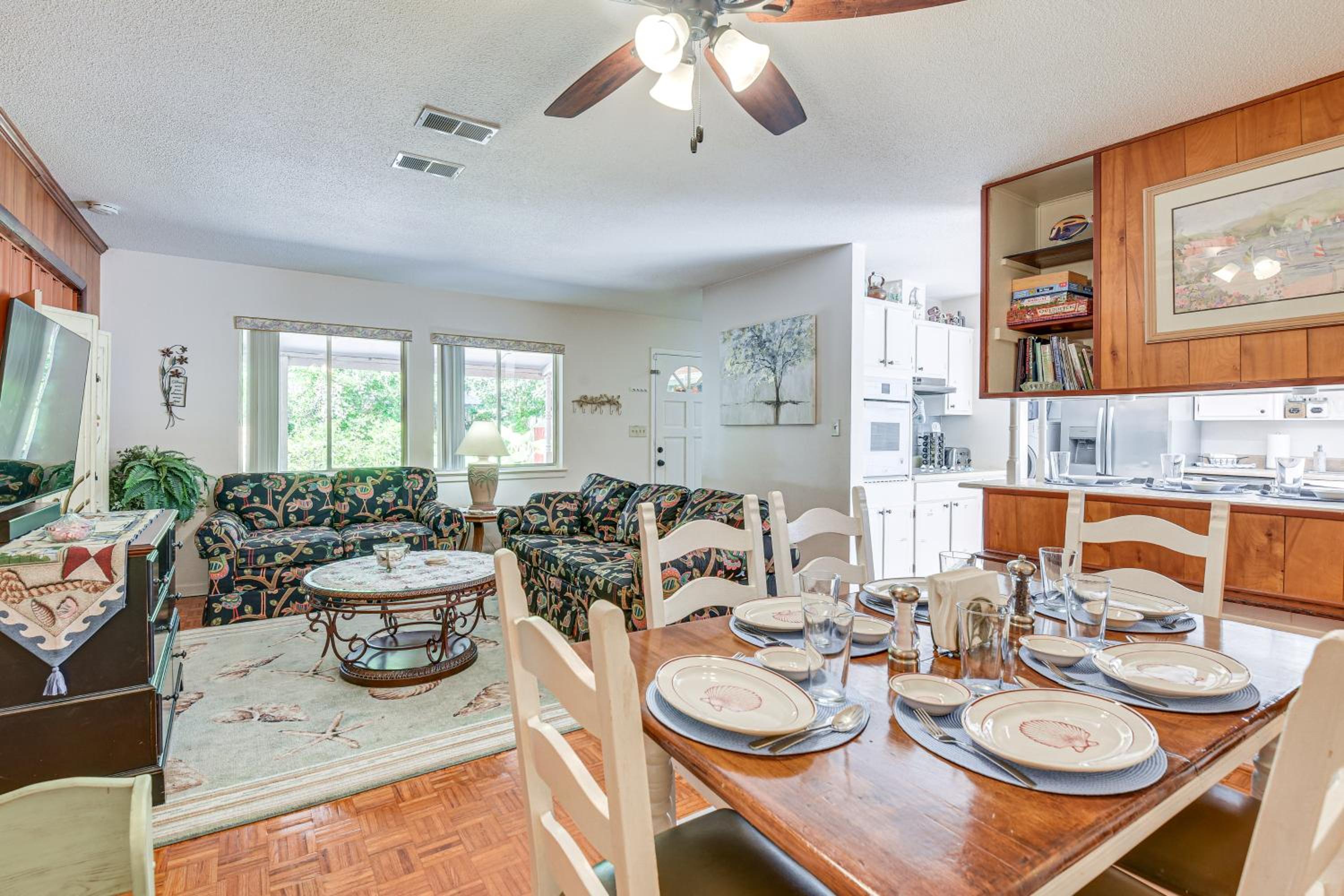 4 Mi to Okaloosa Fun Peaceful Holiday Retreat!