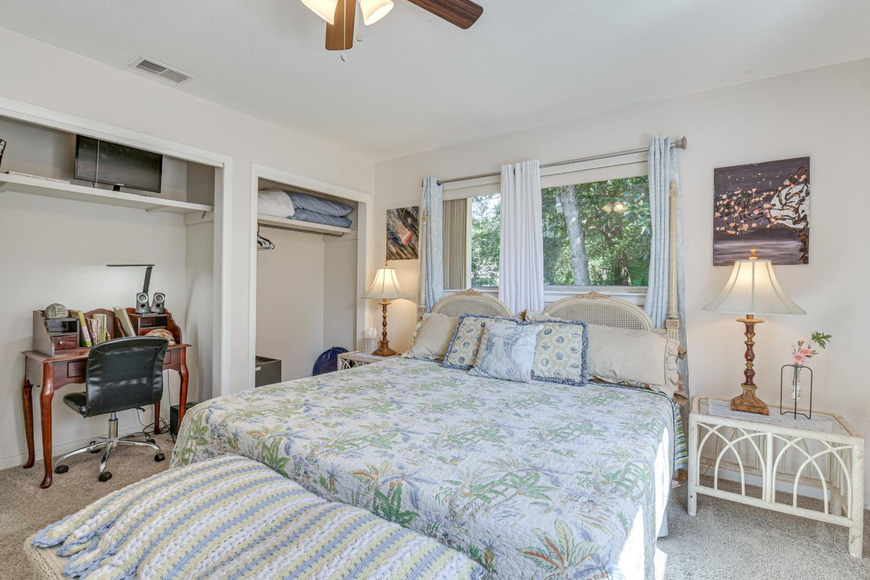 4 Mi to Okaloosa Fun Peaceful Holiday Retreat!