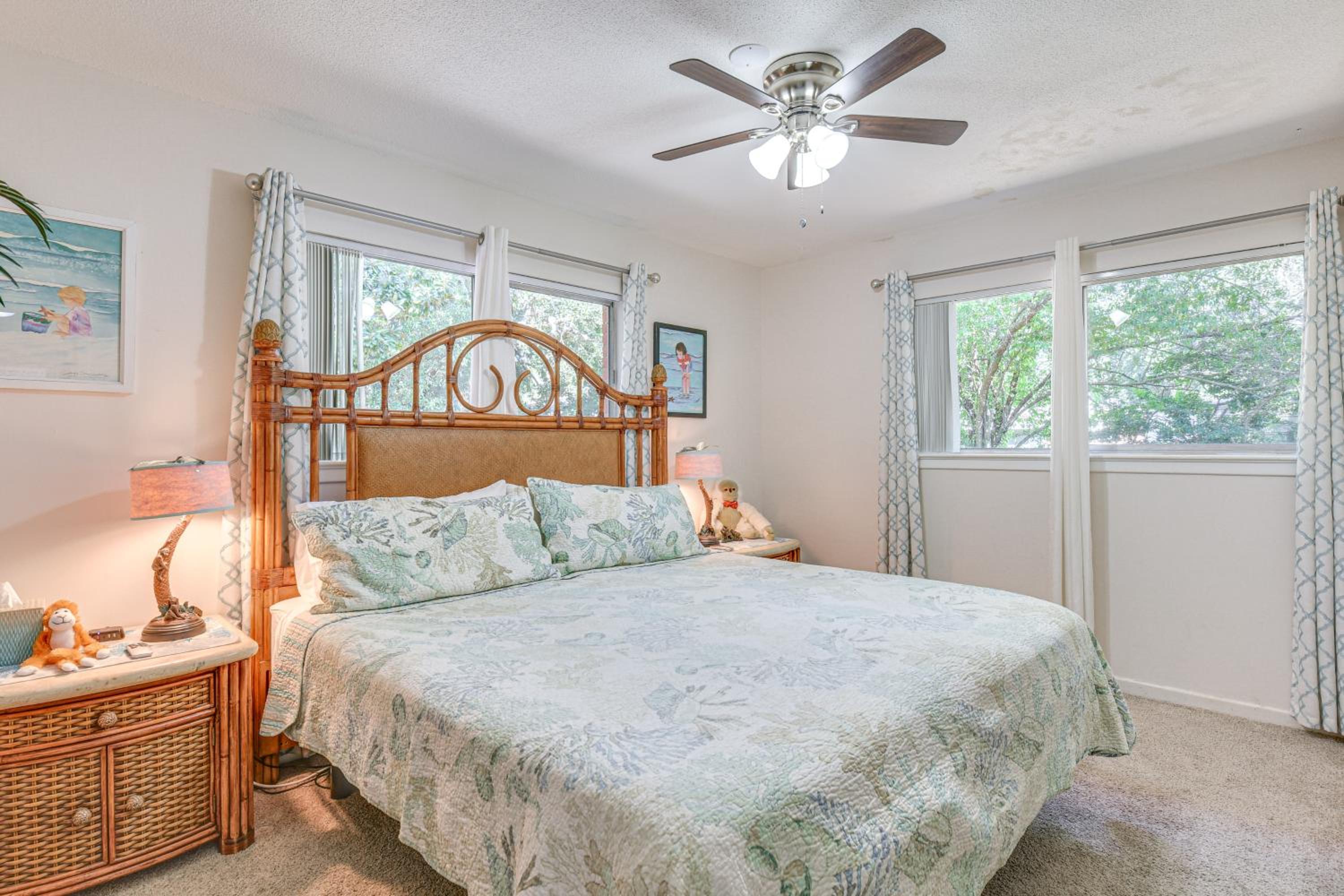 4 Mi to Okaloosa Fun Peaceful Holiday Retreat!