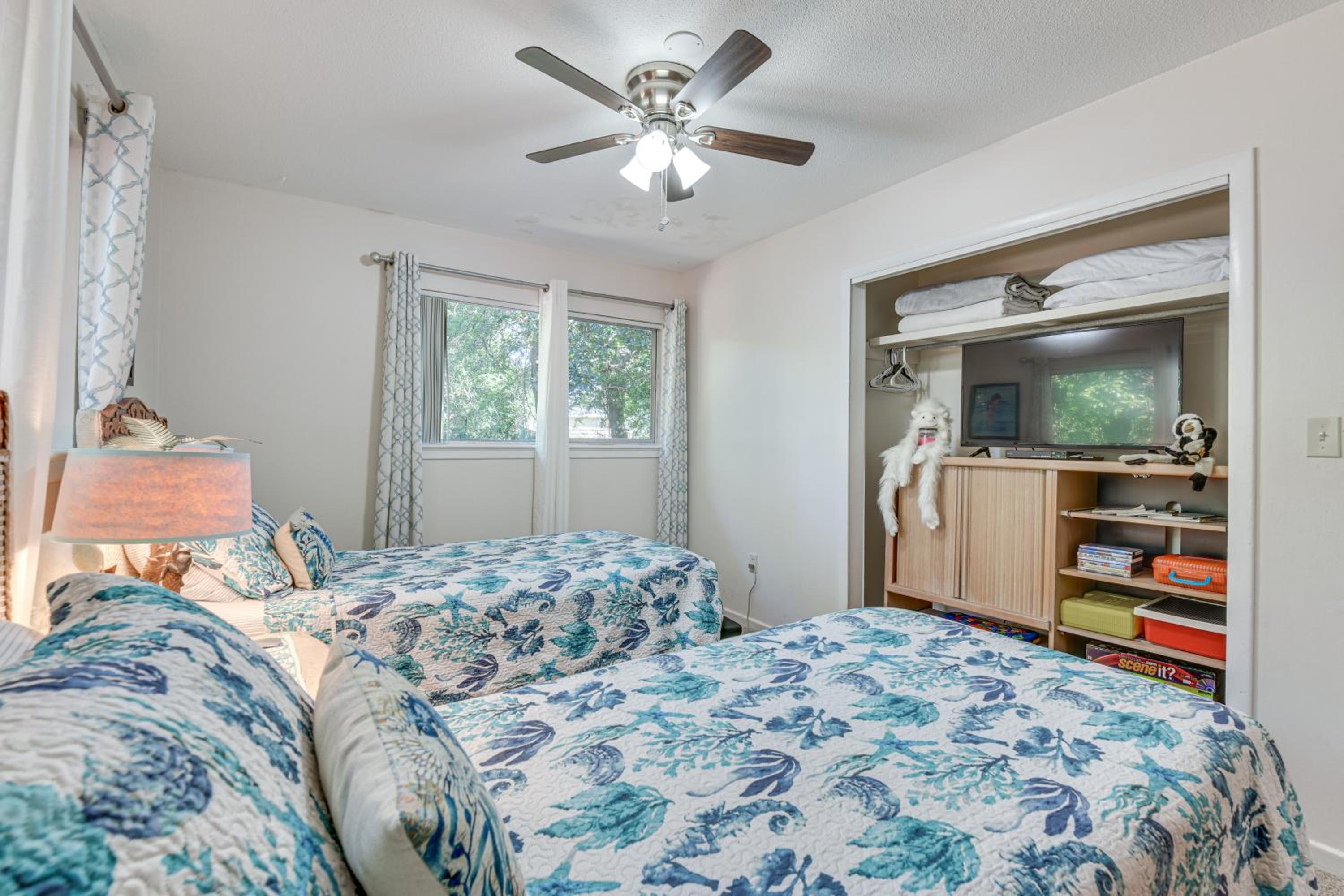 4 Mi to Okaloosa Fun Peaceful Holiday Retreat!