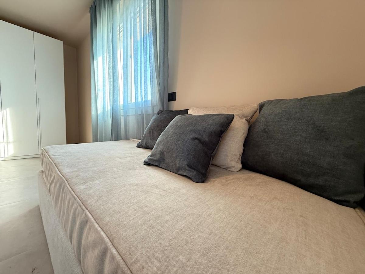 Alfieri3 - Netflix-Parking-Supermarket-Centro