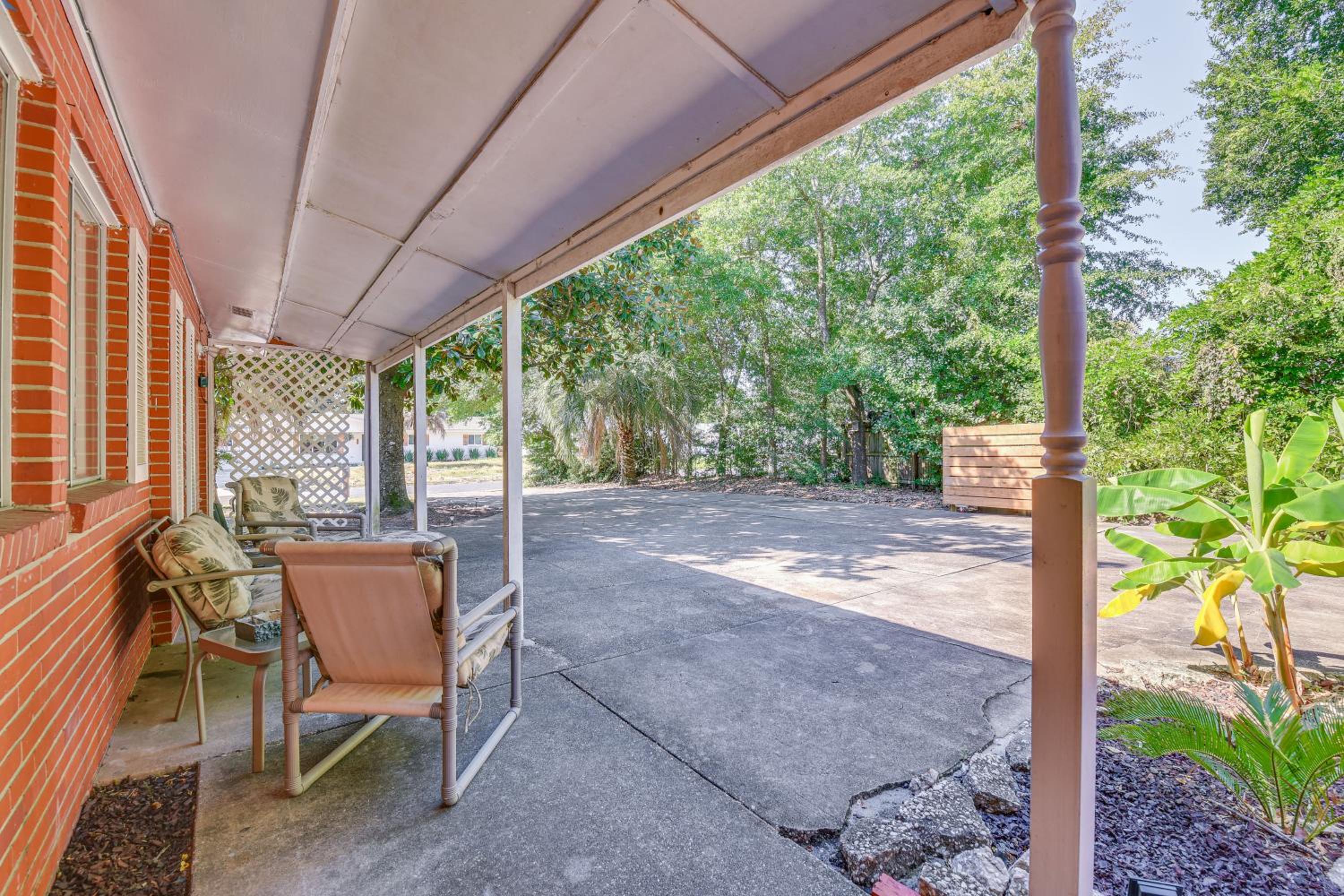 4 Mi to Okaloosa Fun Peaceful Holiday Retreat!