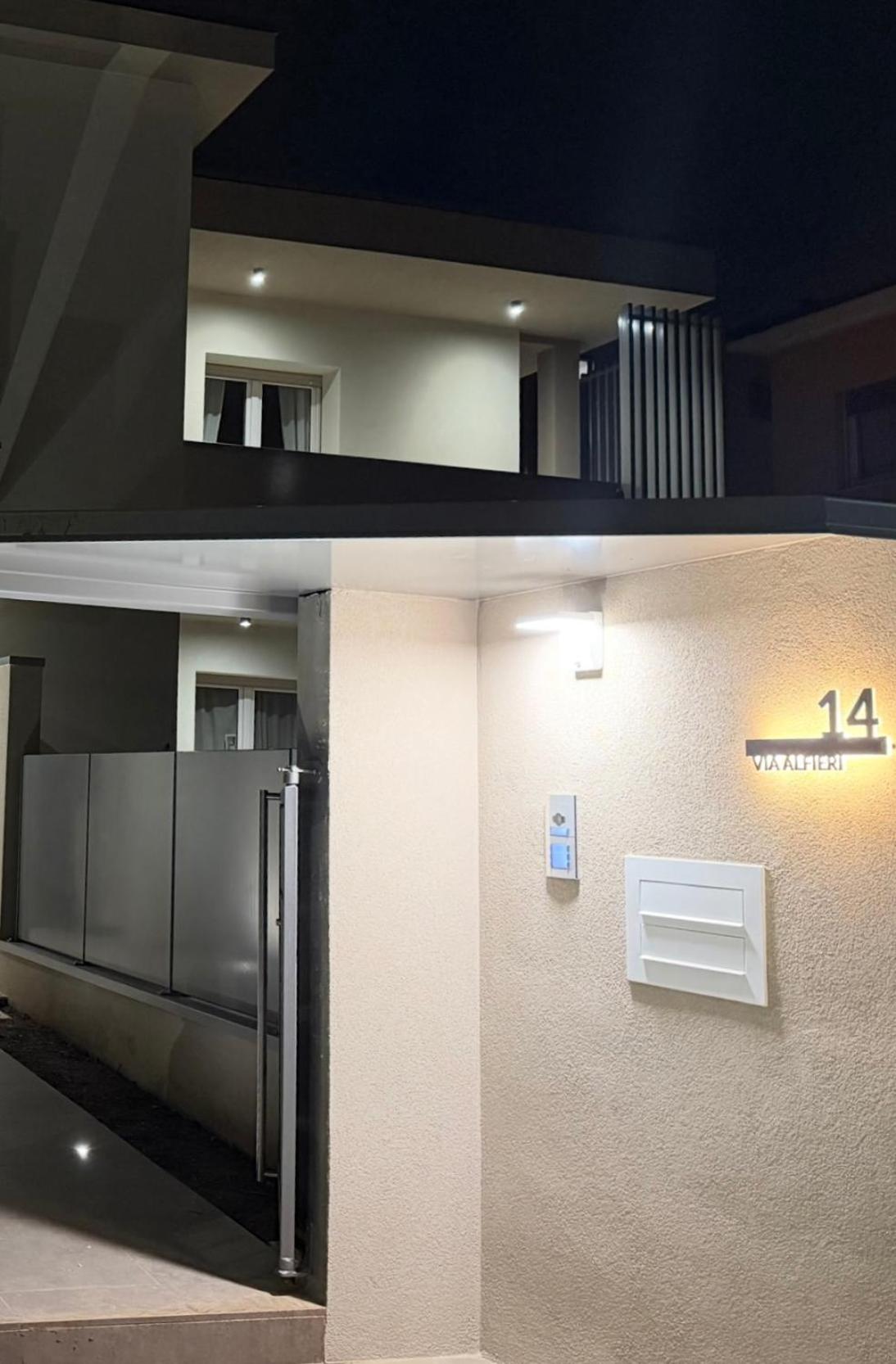 Alfieri3 - Netflix-Parking-Supermarket-Centro