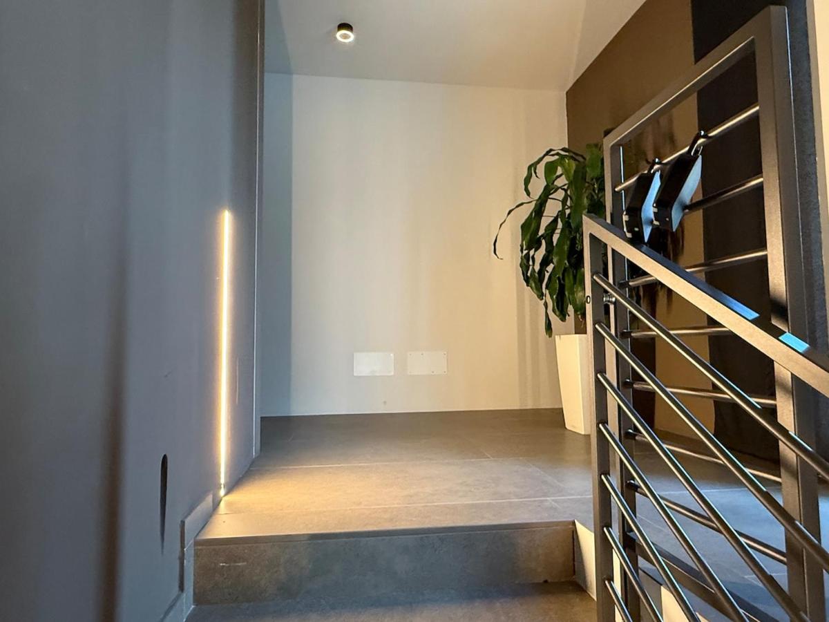 Alfieri3 - Netflix-Parking-Supermarket-Centro