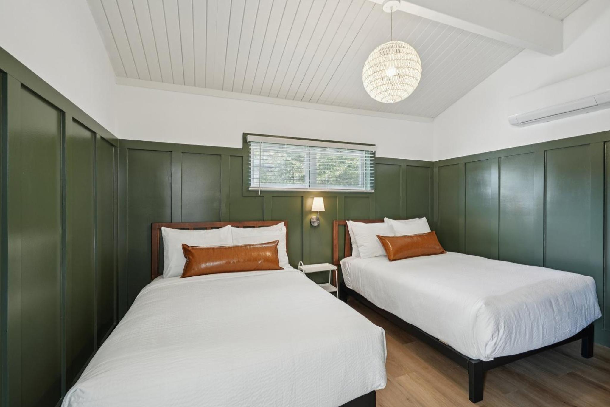 Lakelyn Lodge