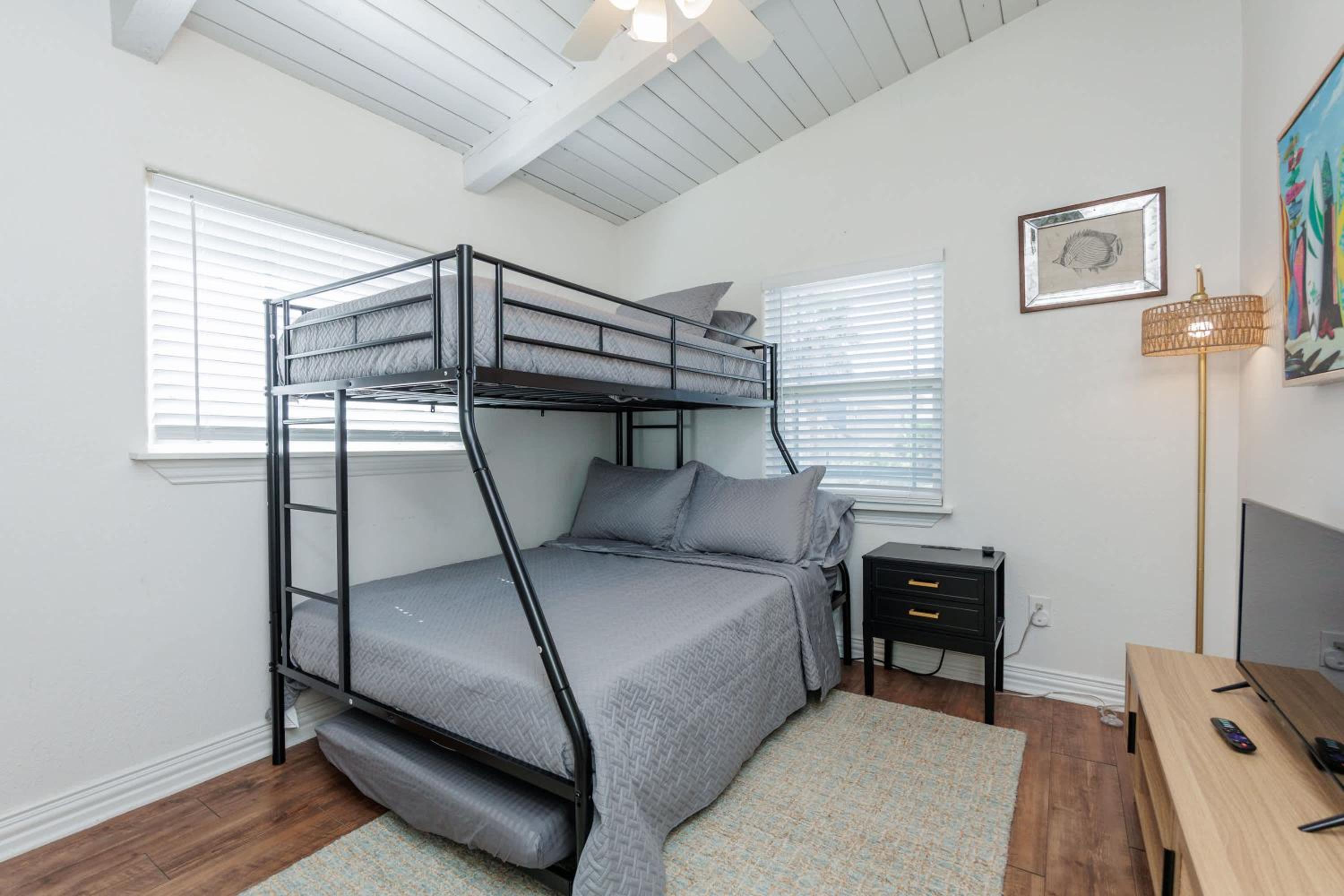 Someday Isle - 2BDR Home for 6