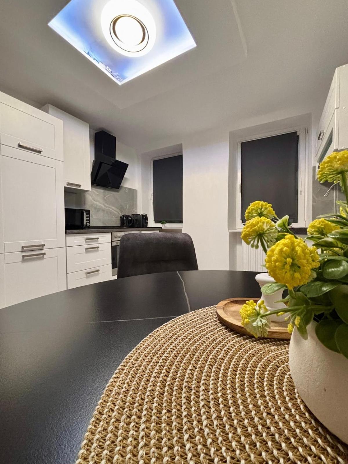 COMFY Ferienwohnung bei Saarbrücken - Uni & City Nah