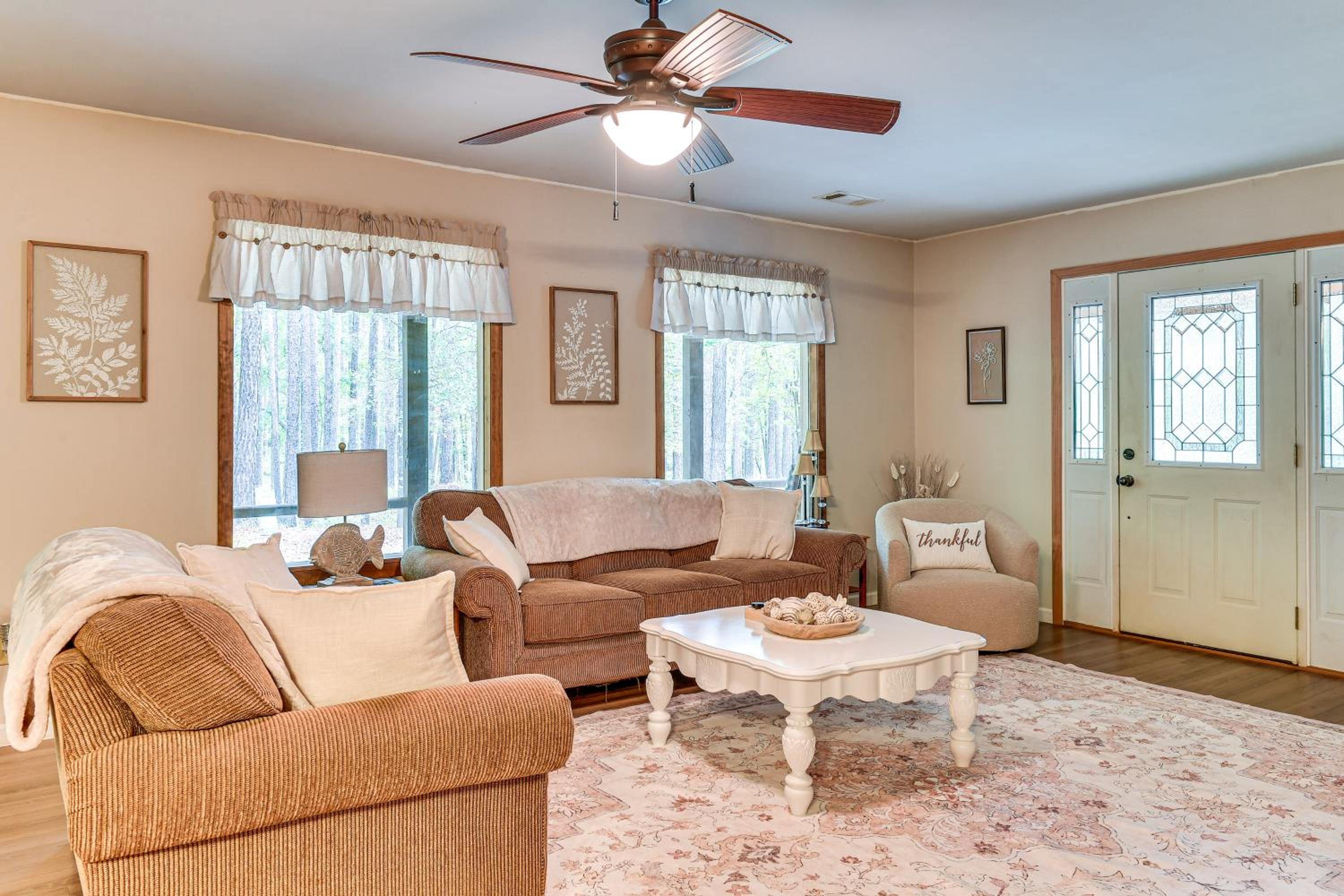 Forested Family Hideaway Near Lake Sinclair!