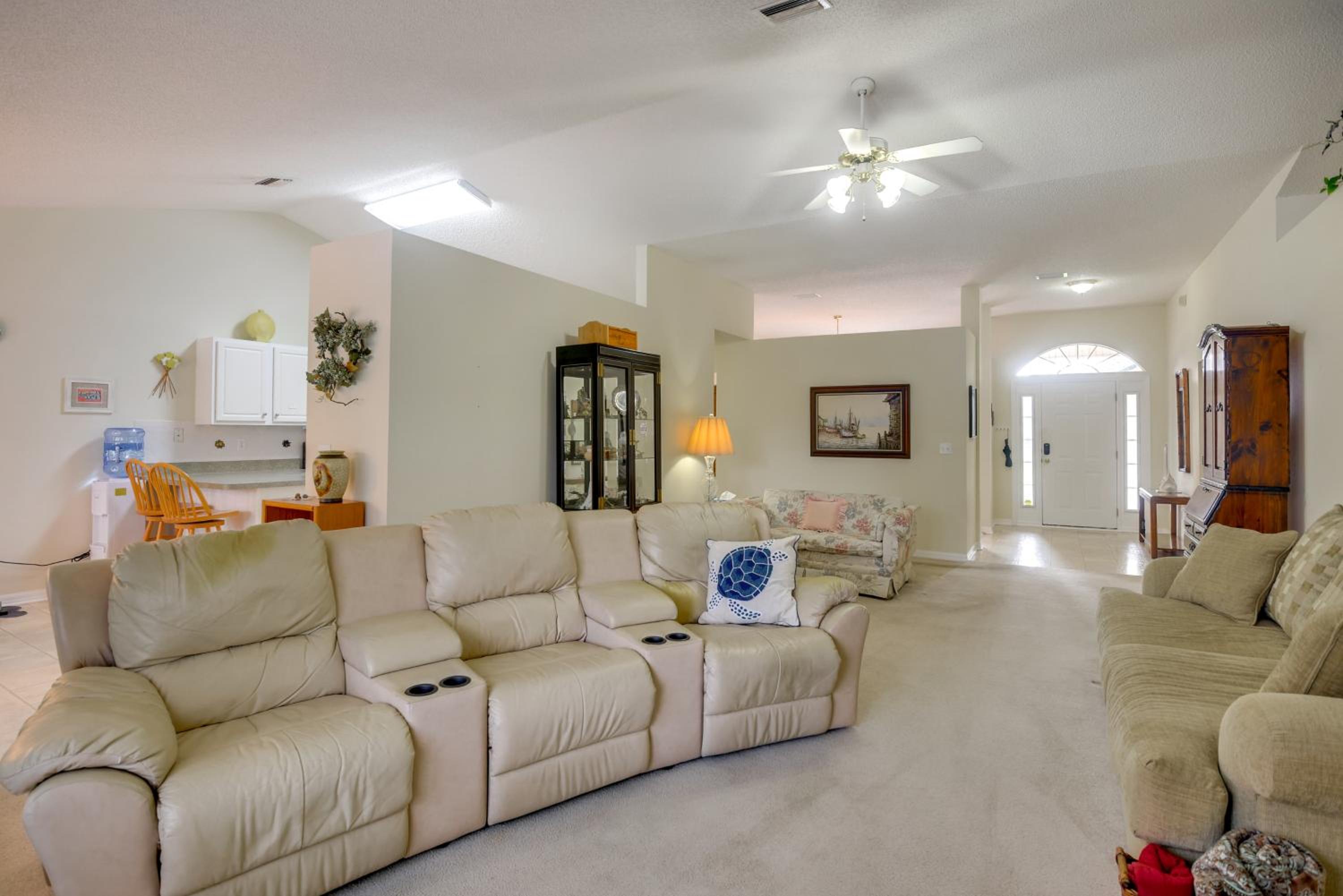 Golf, Shop and Explore Home 11 Mi to Flagler Beach!