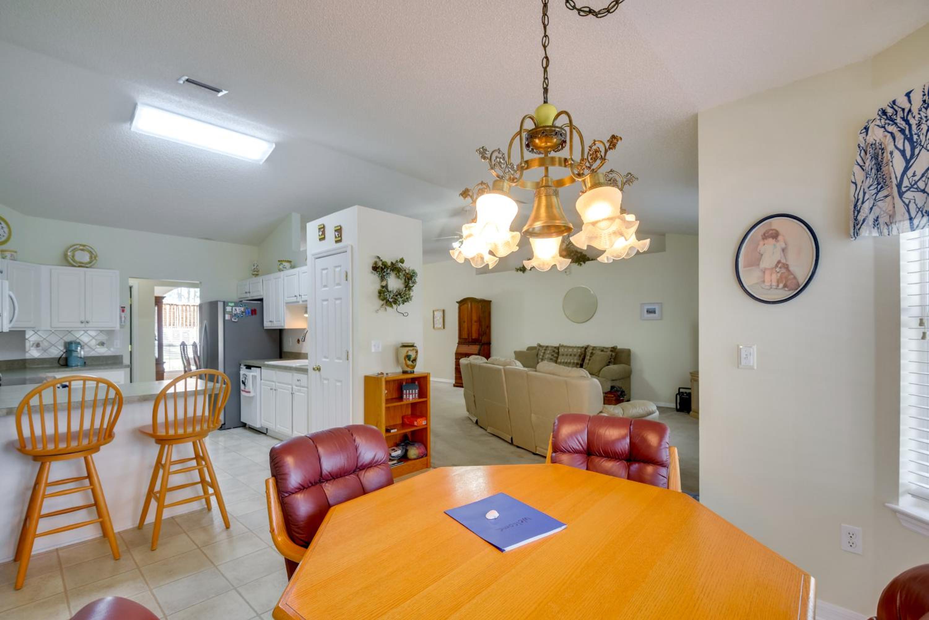 Golf, Shop and Explore Home 11 Mi to Flagler Beach!