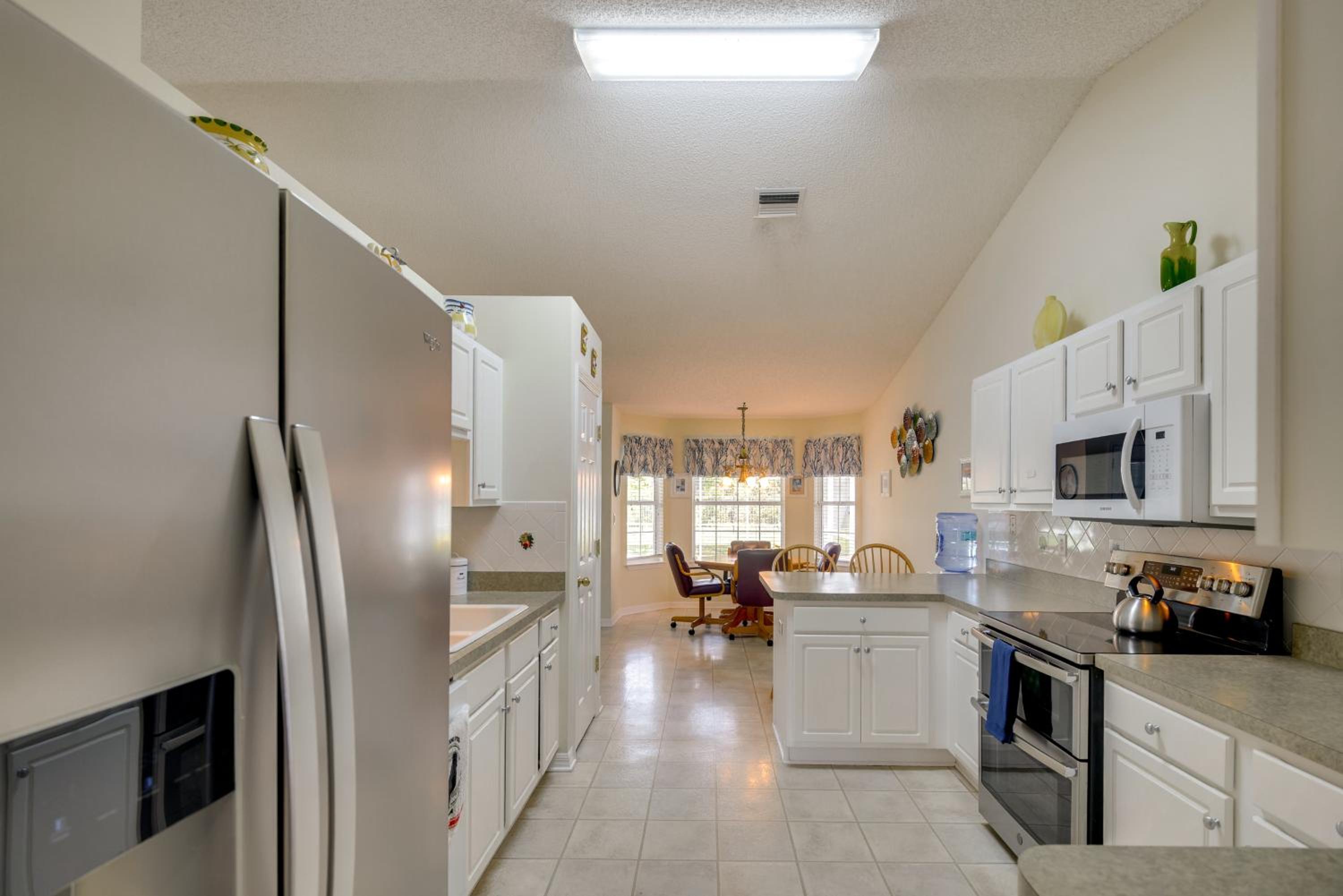 Golf, Shop and Explore Home 11 Mi to Flagler Beach!