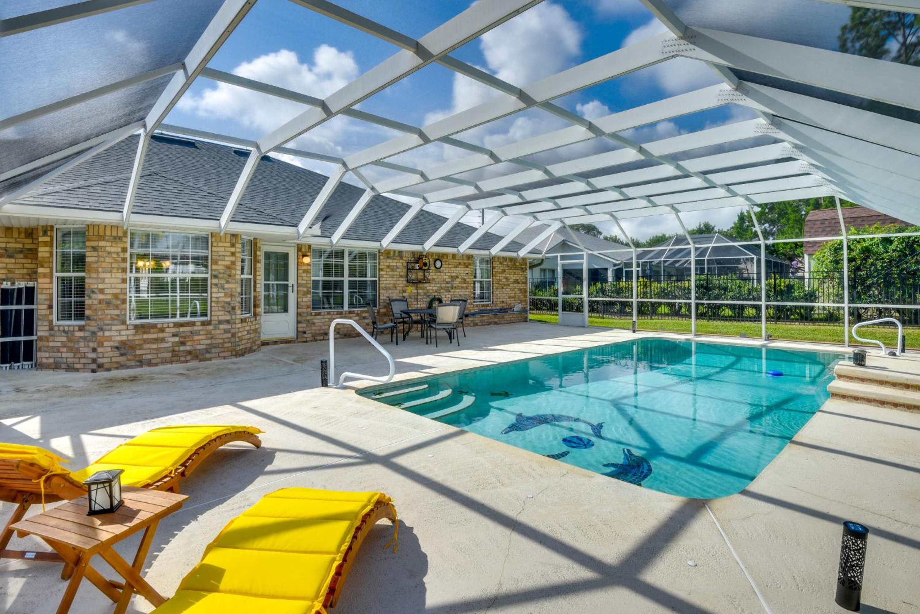 Golf, Shop and Explore Home 11 Mi to Flagler Beach!