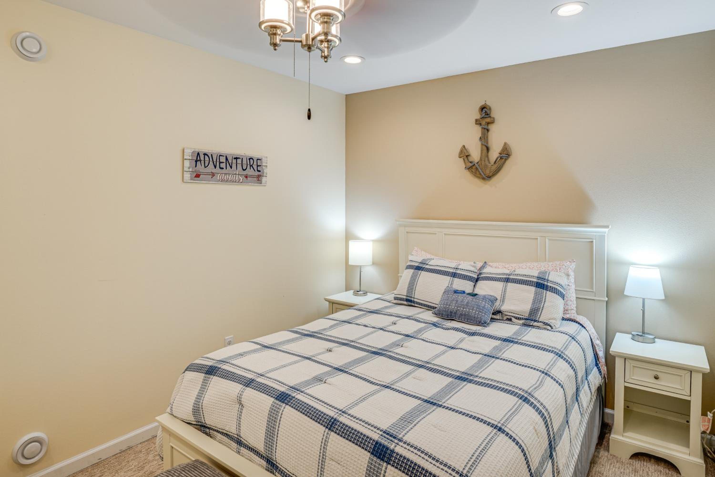 Lakefront Condo with Beach Access in Campbellsport!