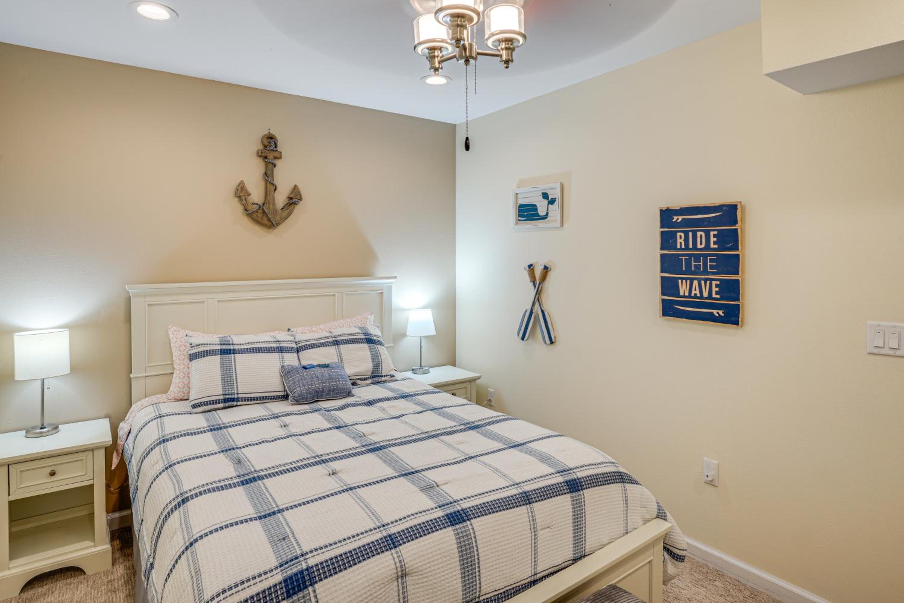 Lakefront Condo with Beach Access in Campbellsport!