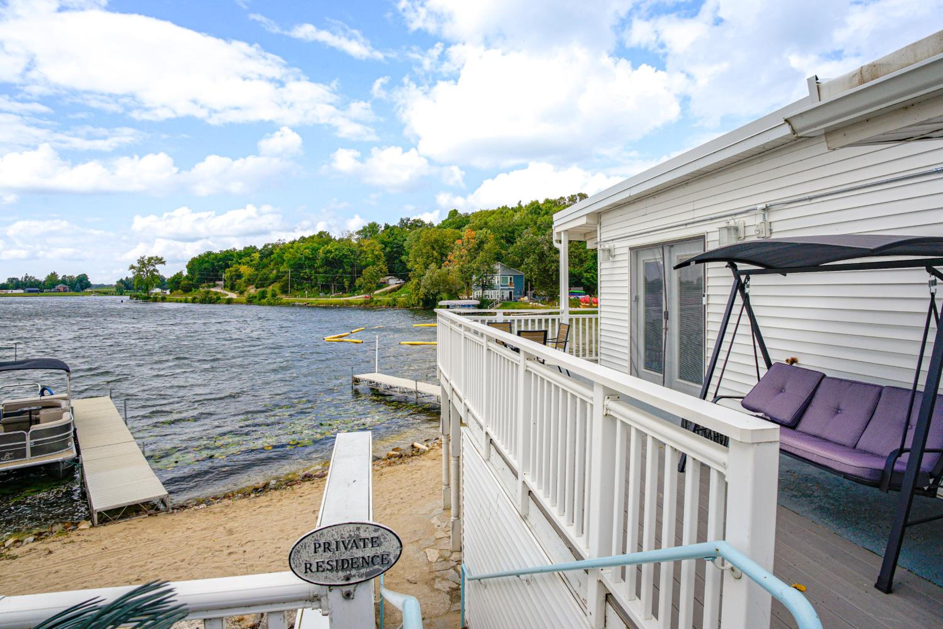 Lakefront Condo with Beach Access in Campbellsport!
