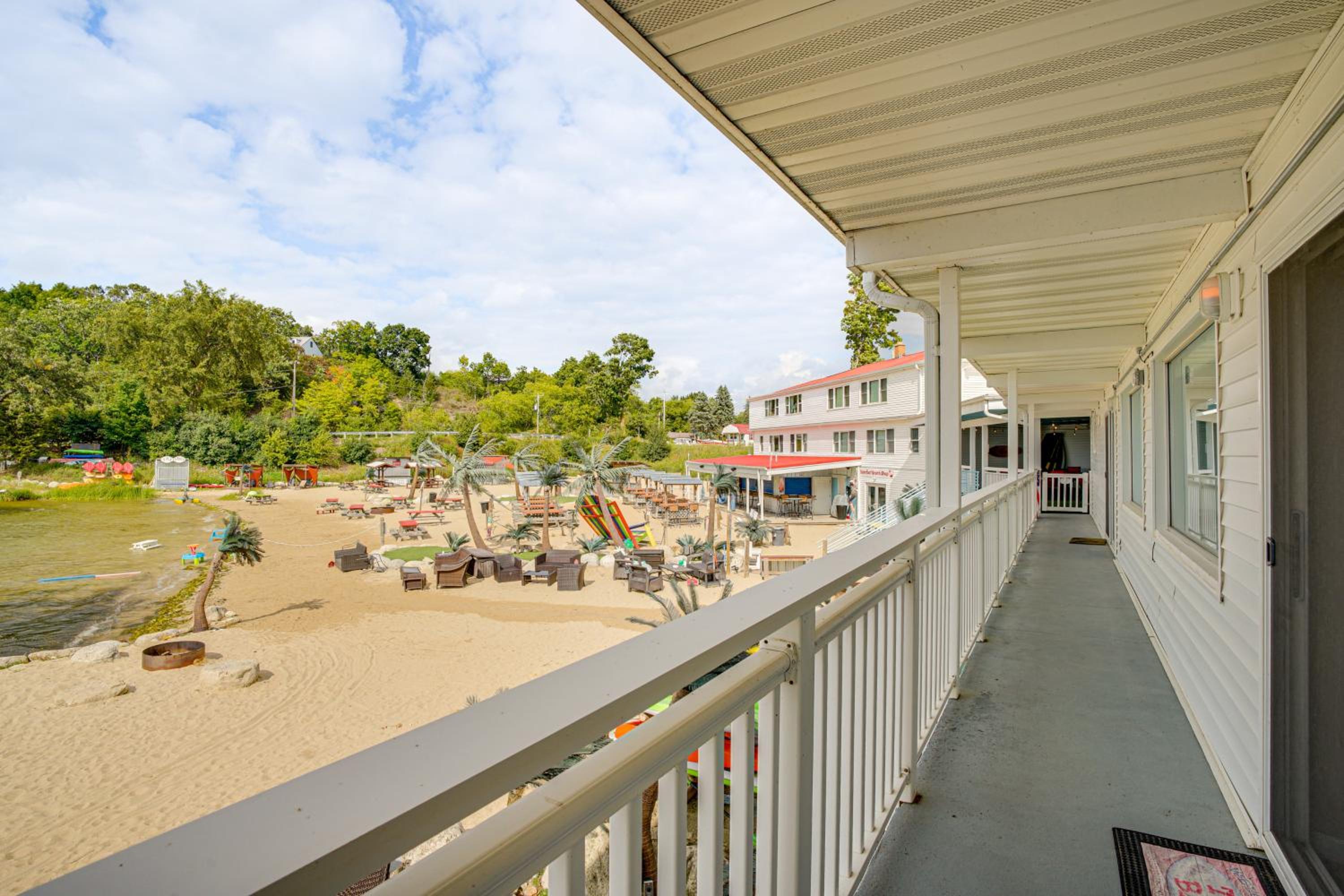 Lakefront Condo with Beach Access in Campbellsport!
