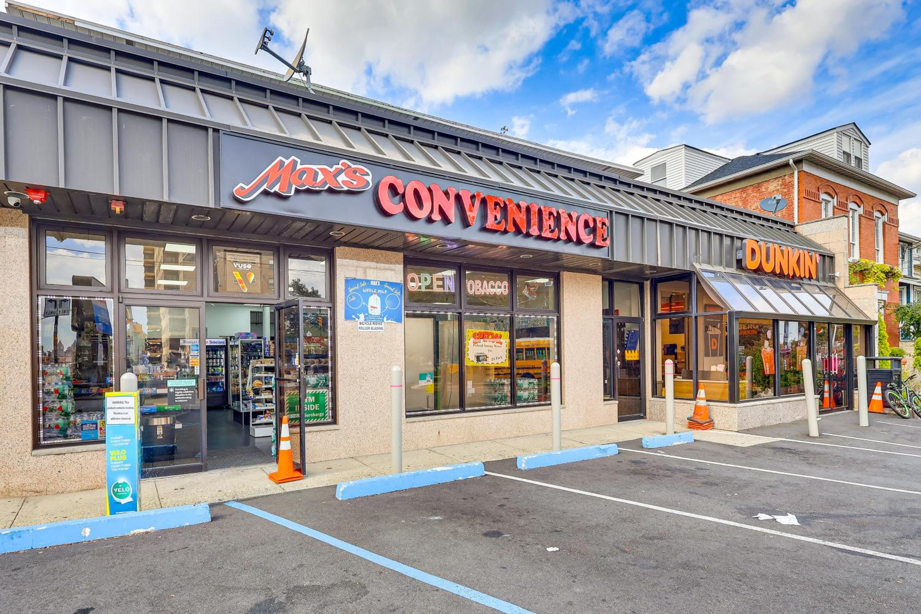 Easy NYC Commute Getaway Near World Cup and Parks