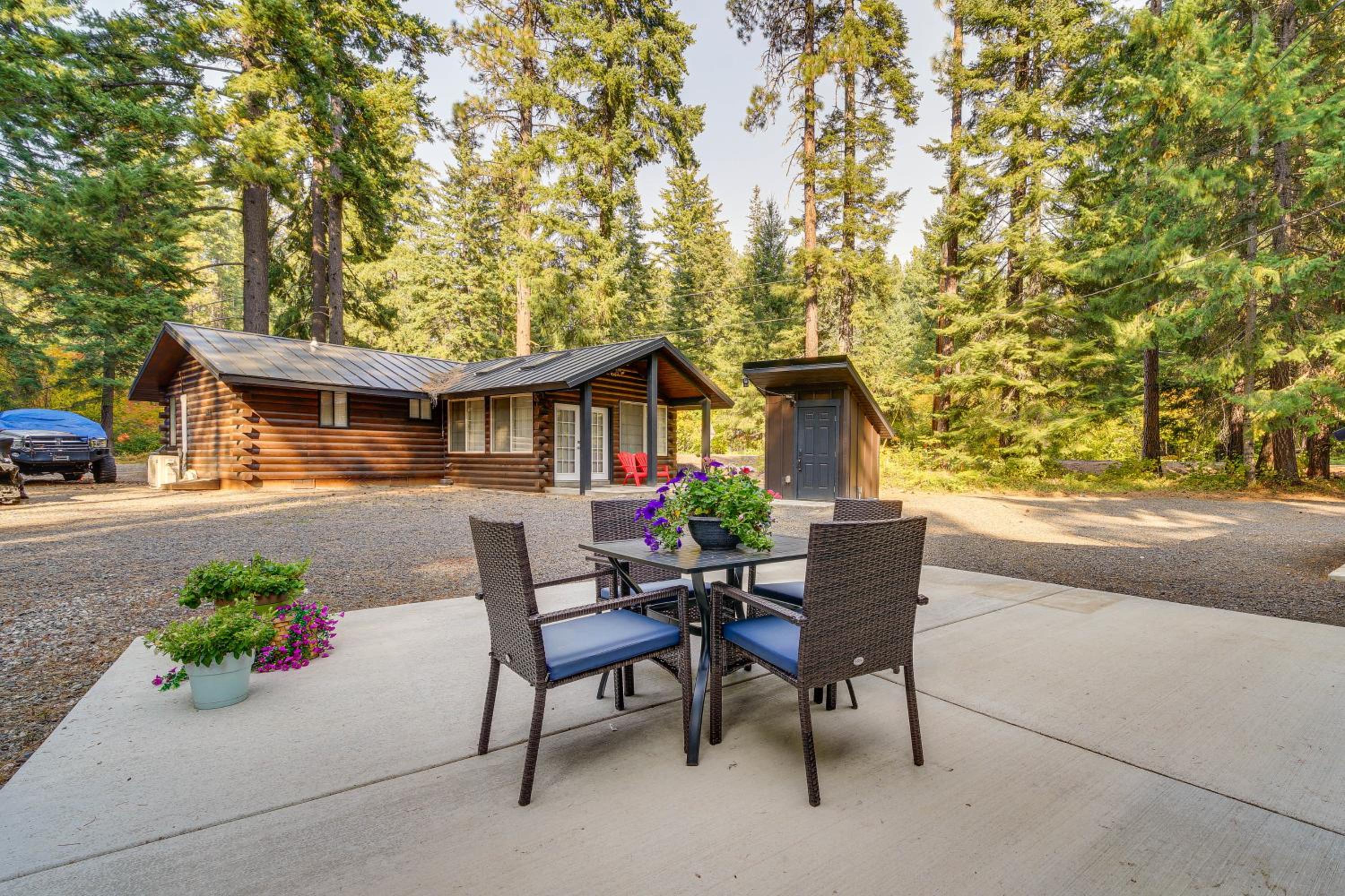 Contemporary Log Cabin Near Cle Elum Lake!