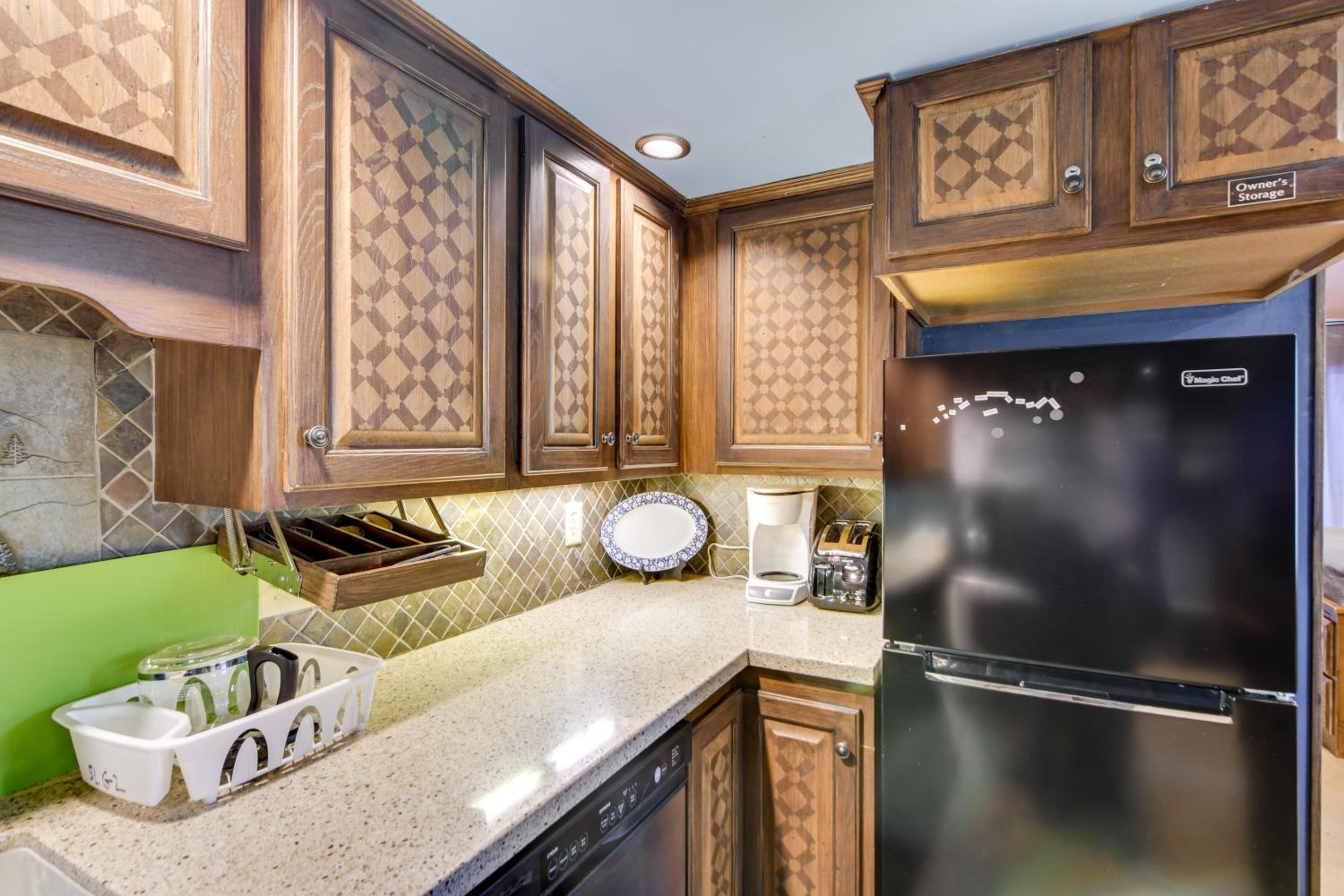 Ski-InandSki-Out Condo with Patio in Steamboat Springs