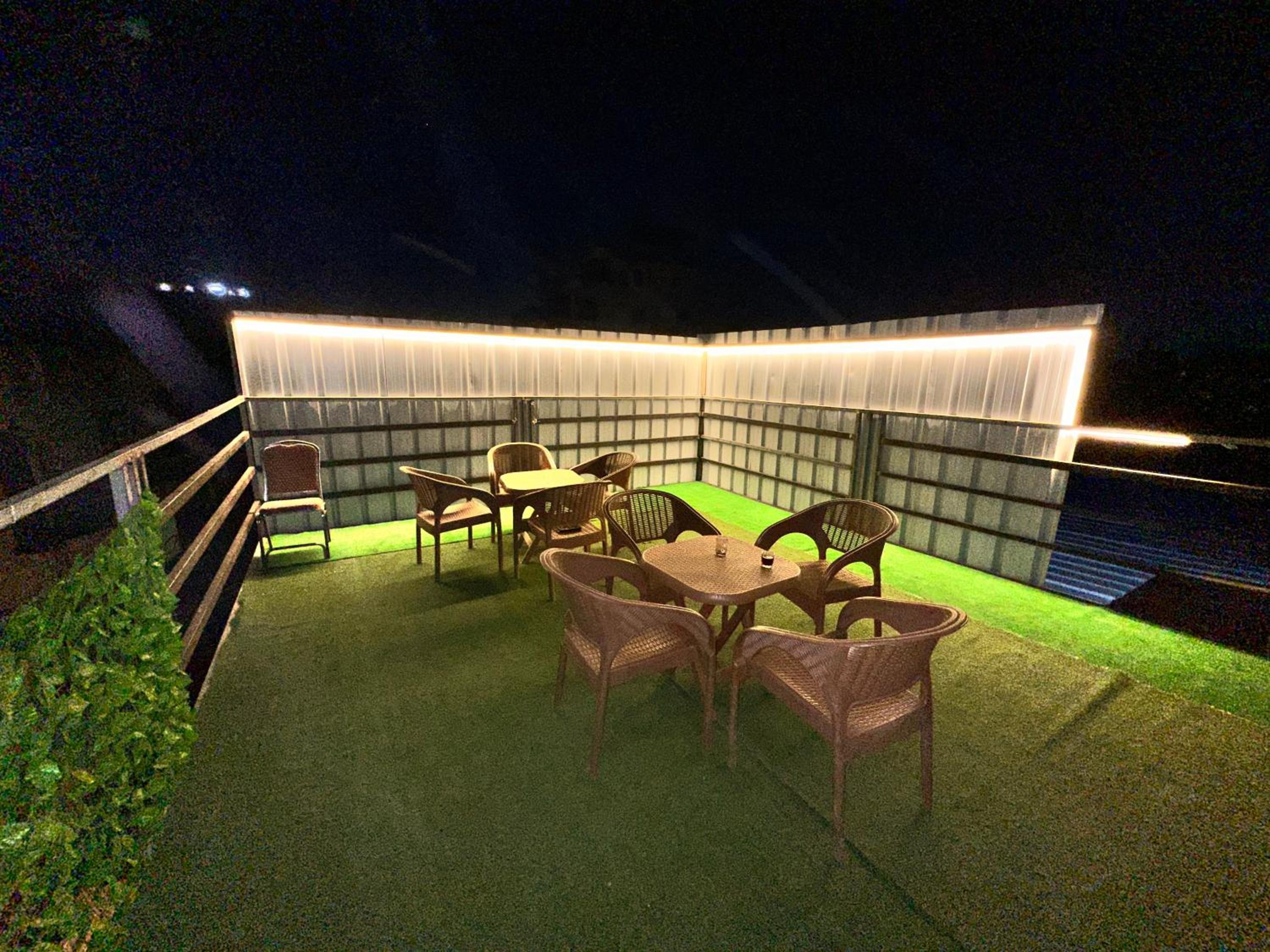 Great Pyramids view Lodge