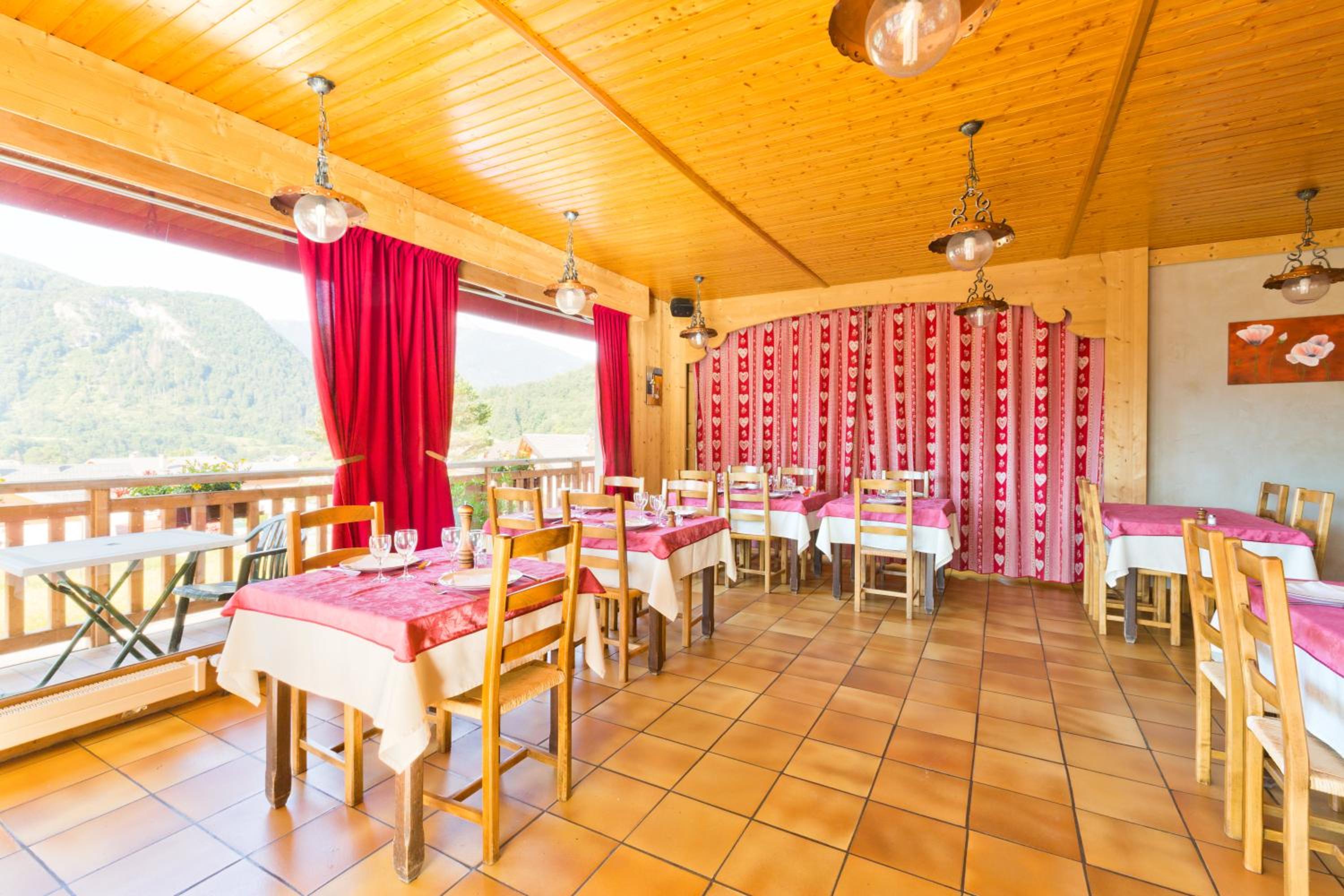 restaurant