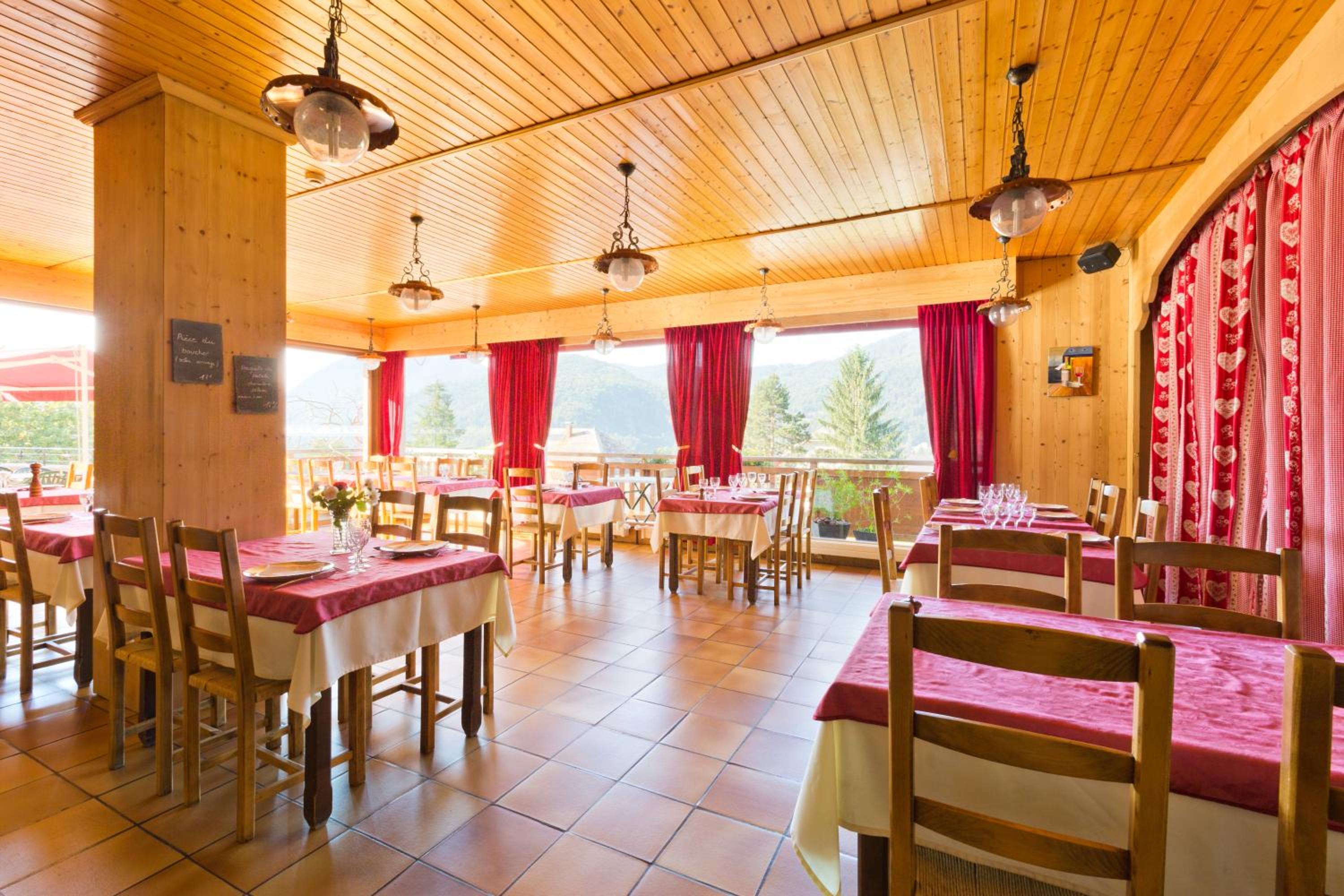 restaurant