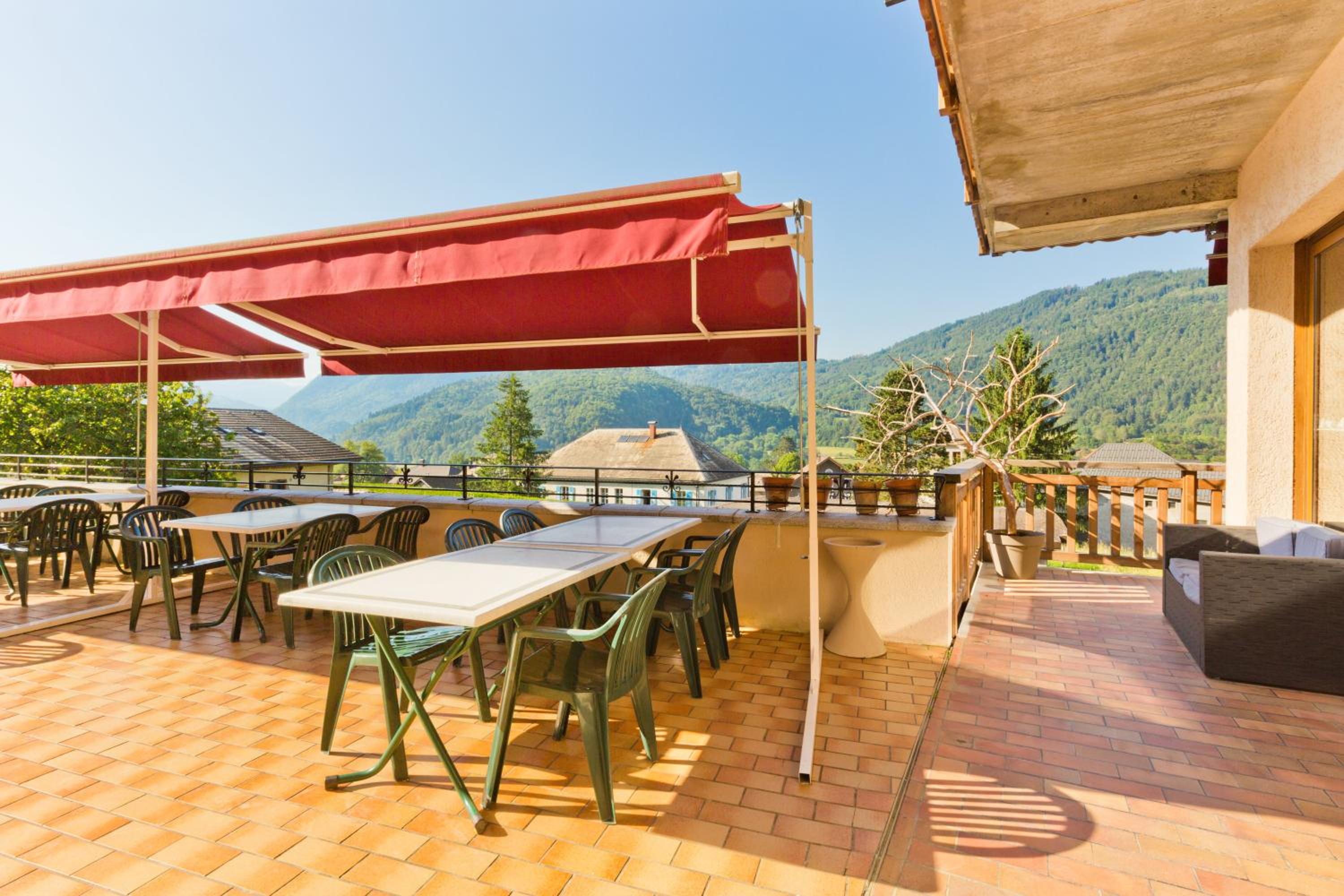 outdoor BBQ area