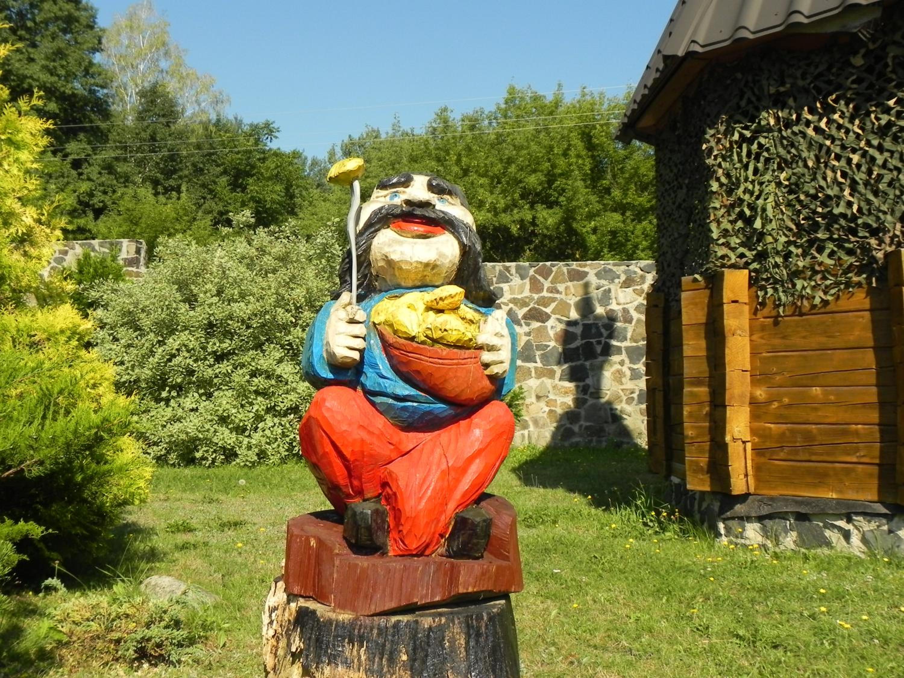 Hotel and restaurant complex Skolmo