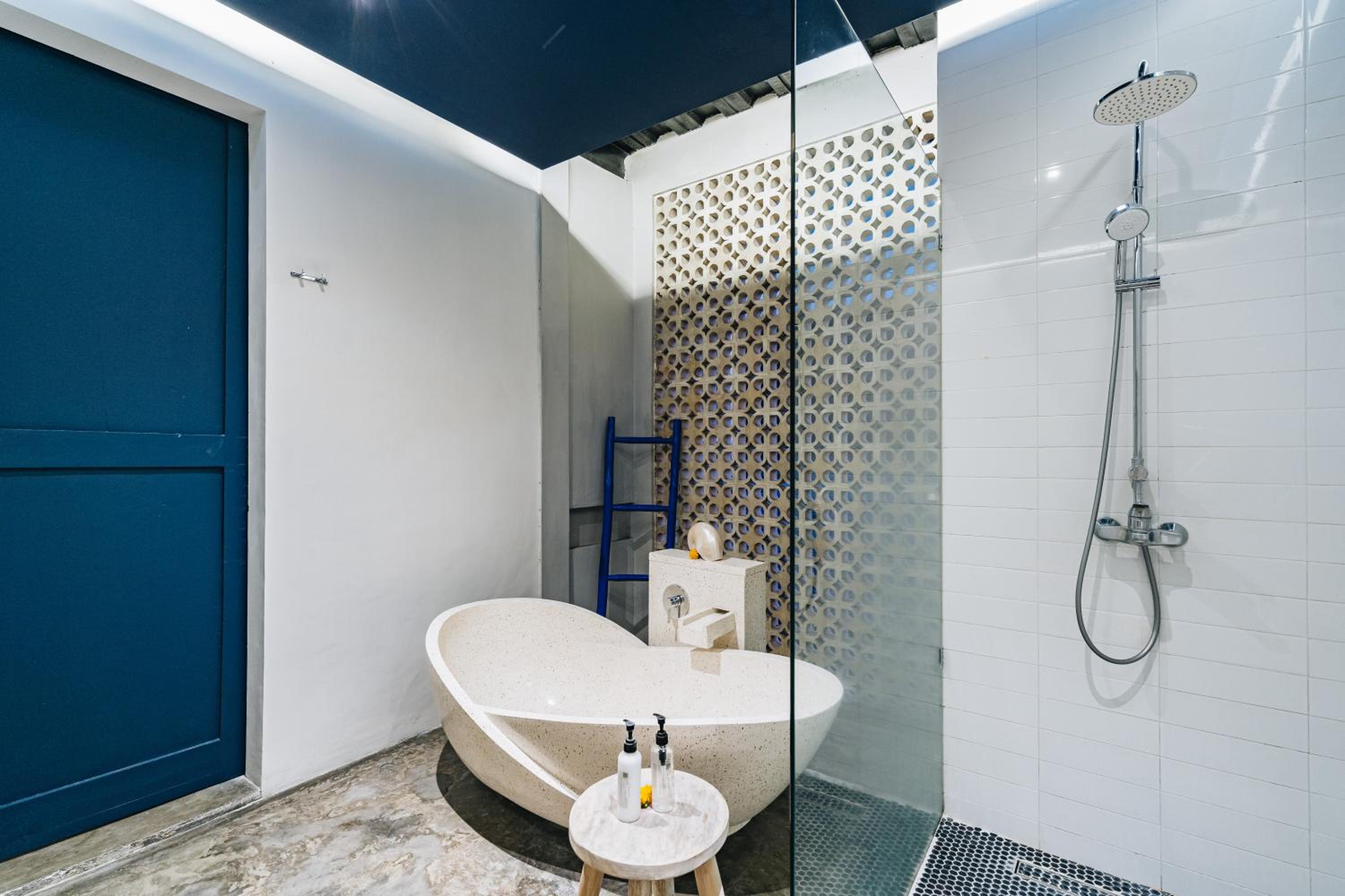 Luxury Modern Villa - 7 Mins to Old Man's Canggu