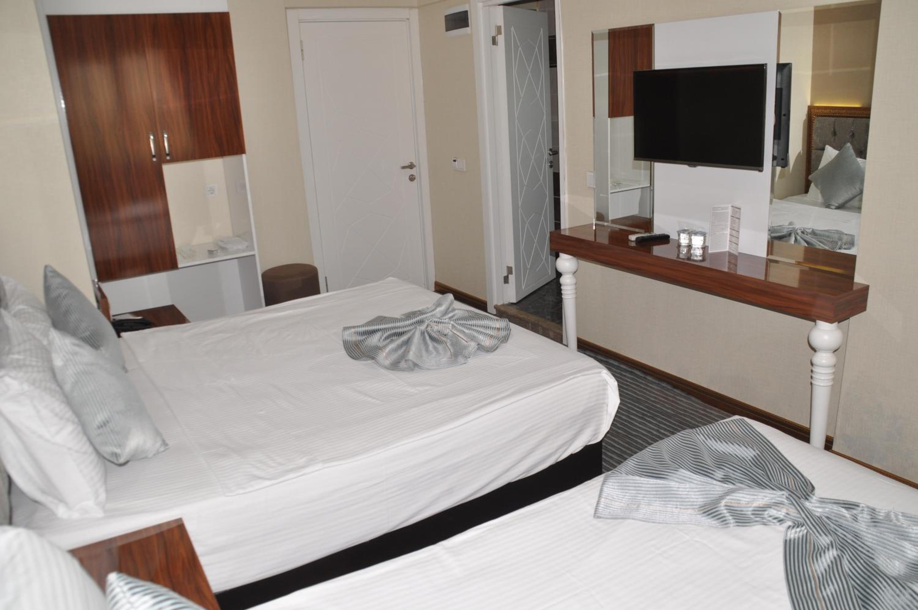 Grand Sera Hotel - Image 75