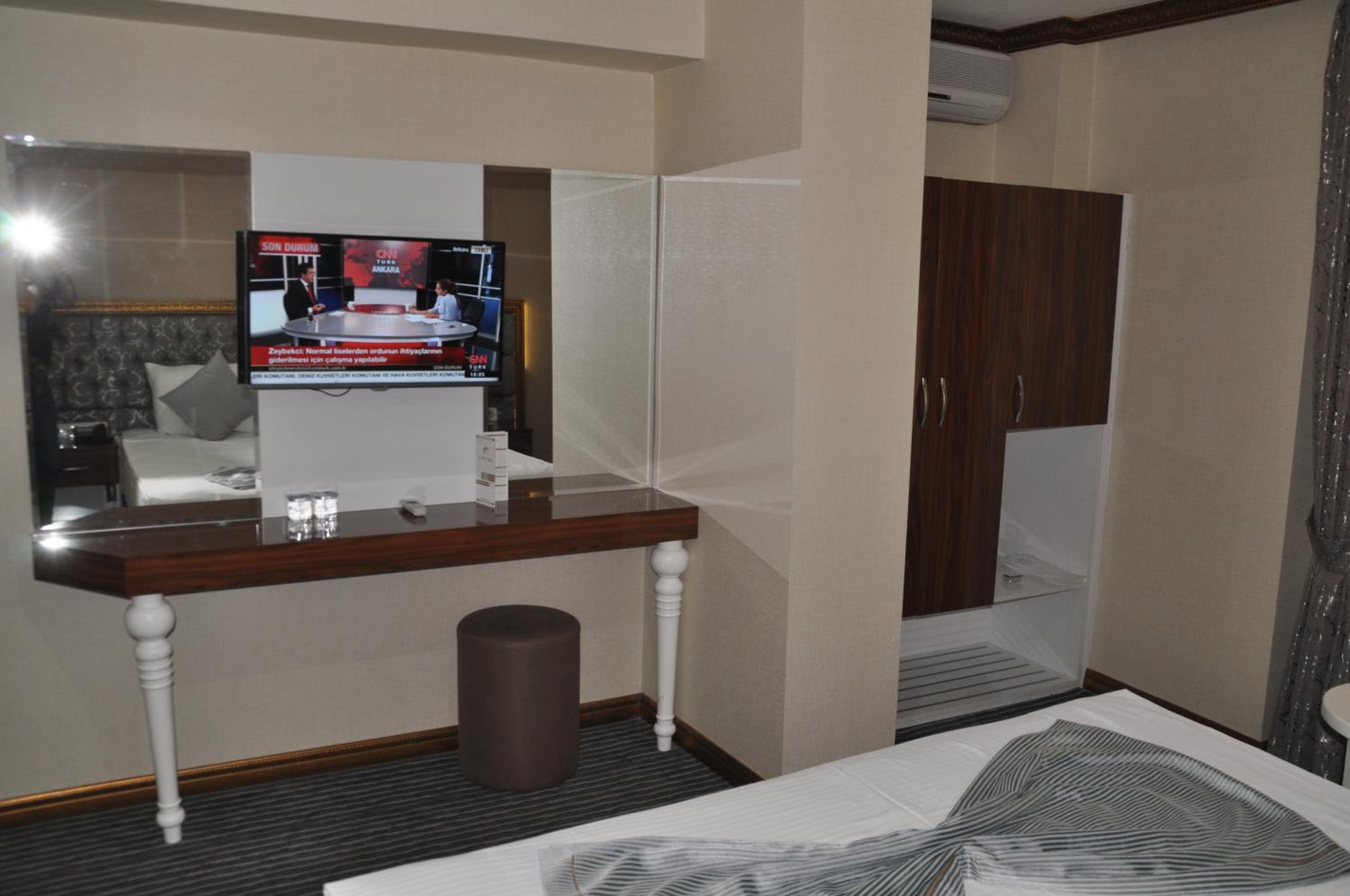 Grand Sera Hotel - Image 35