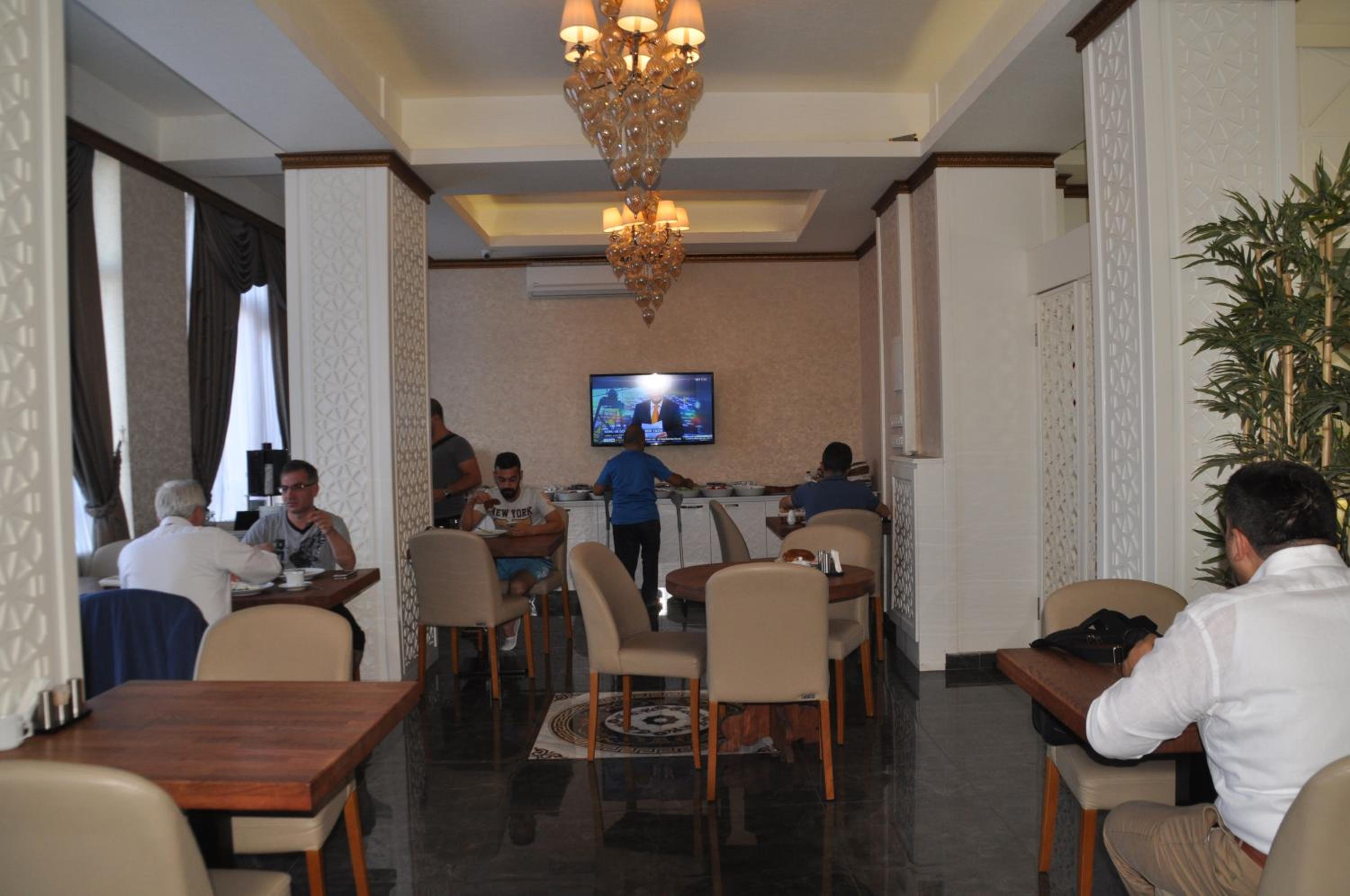 Grand Sera Hotel - Image 51