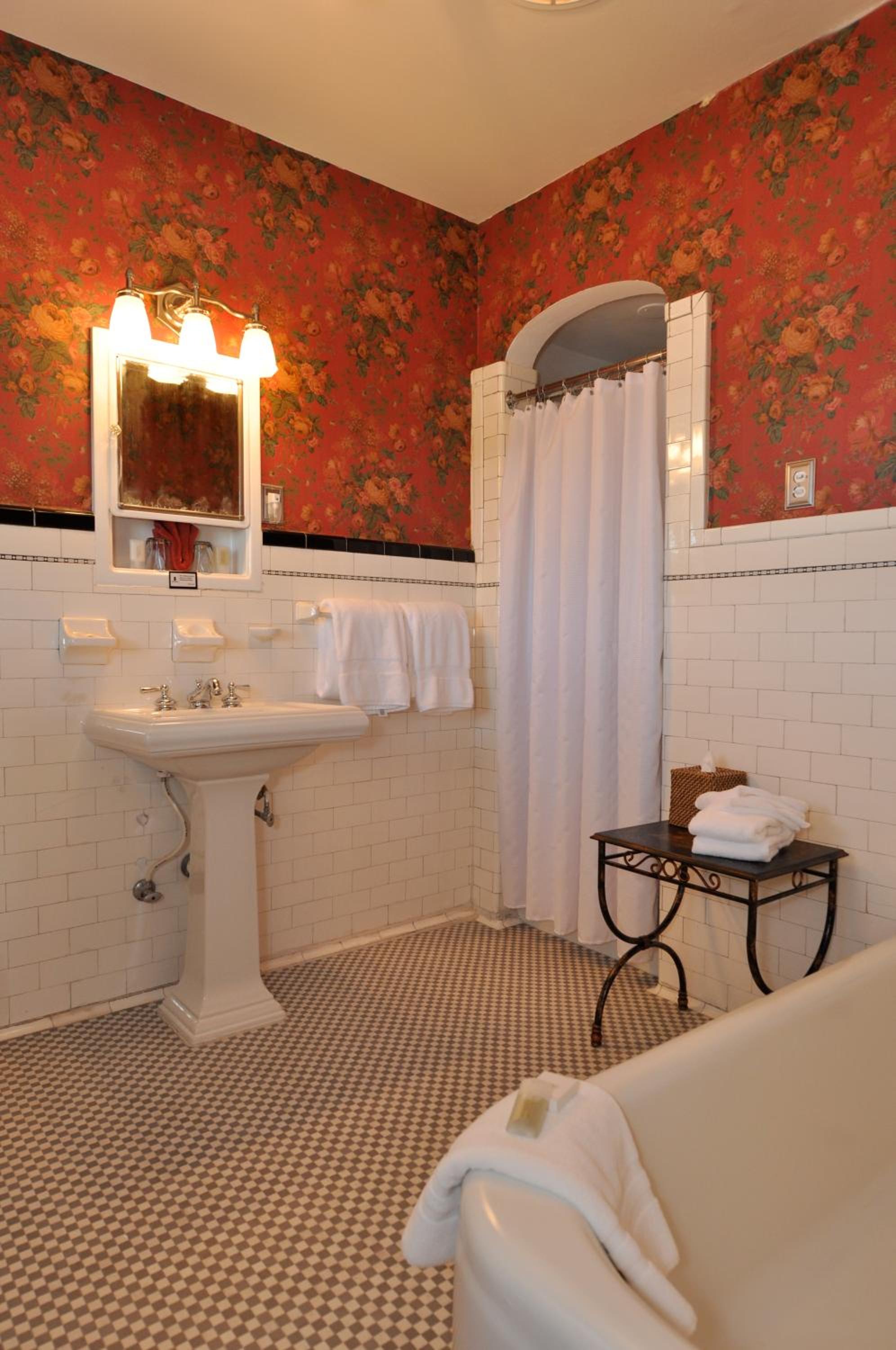 Bluff View Inn