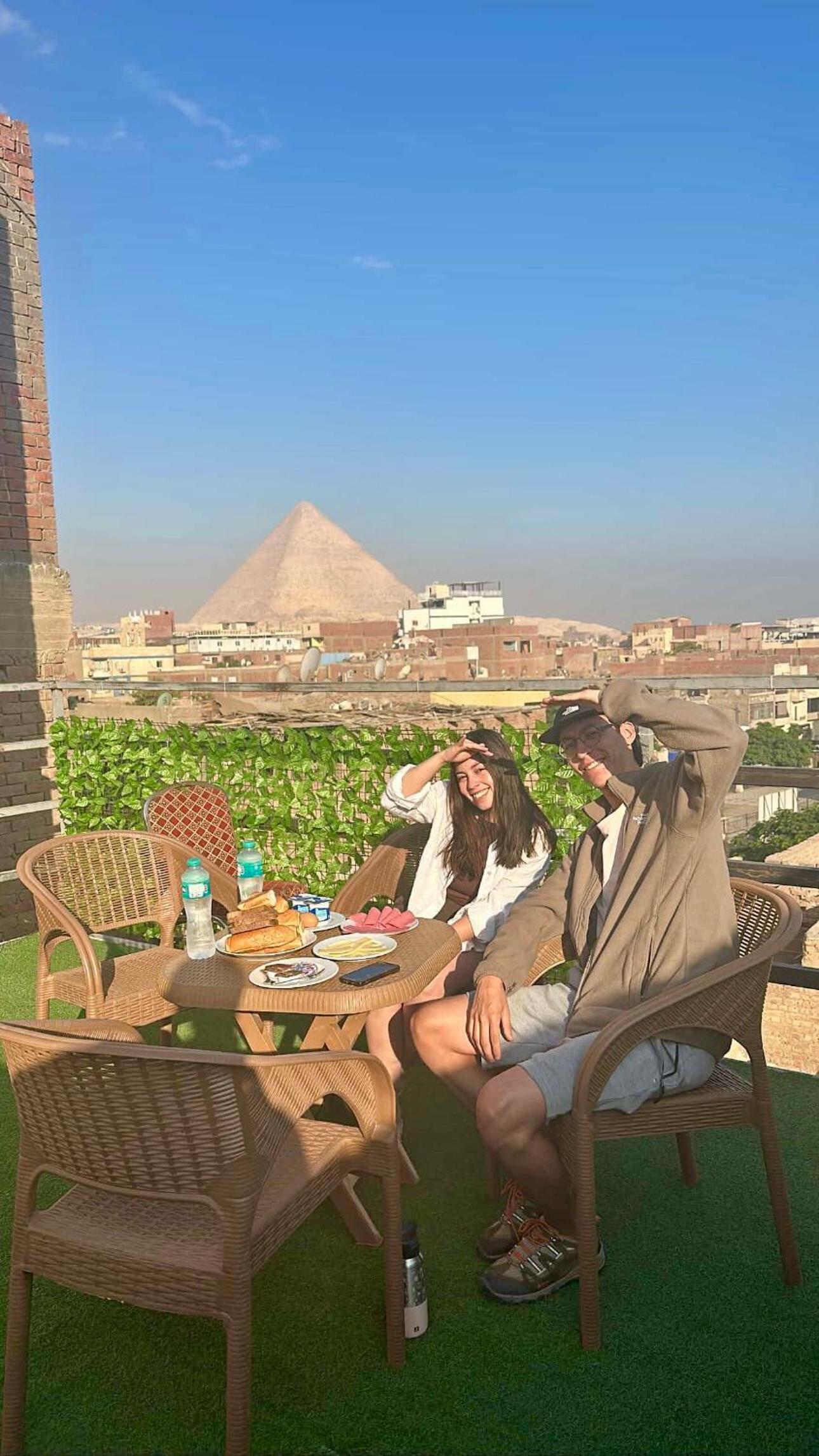Great Pyramids view Lodge