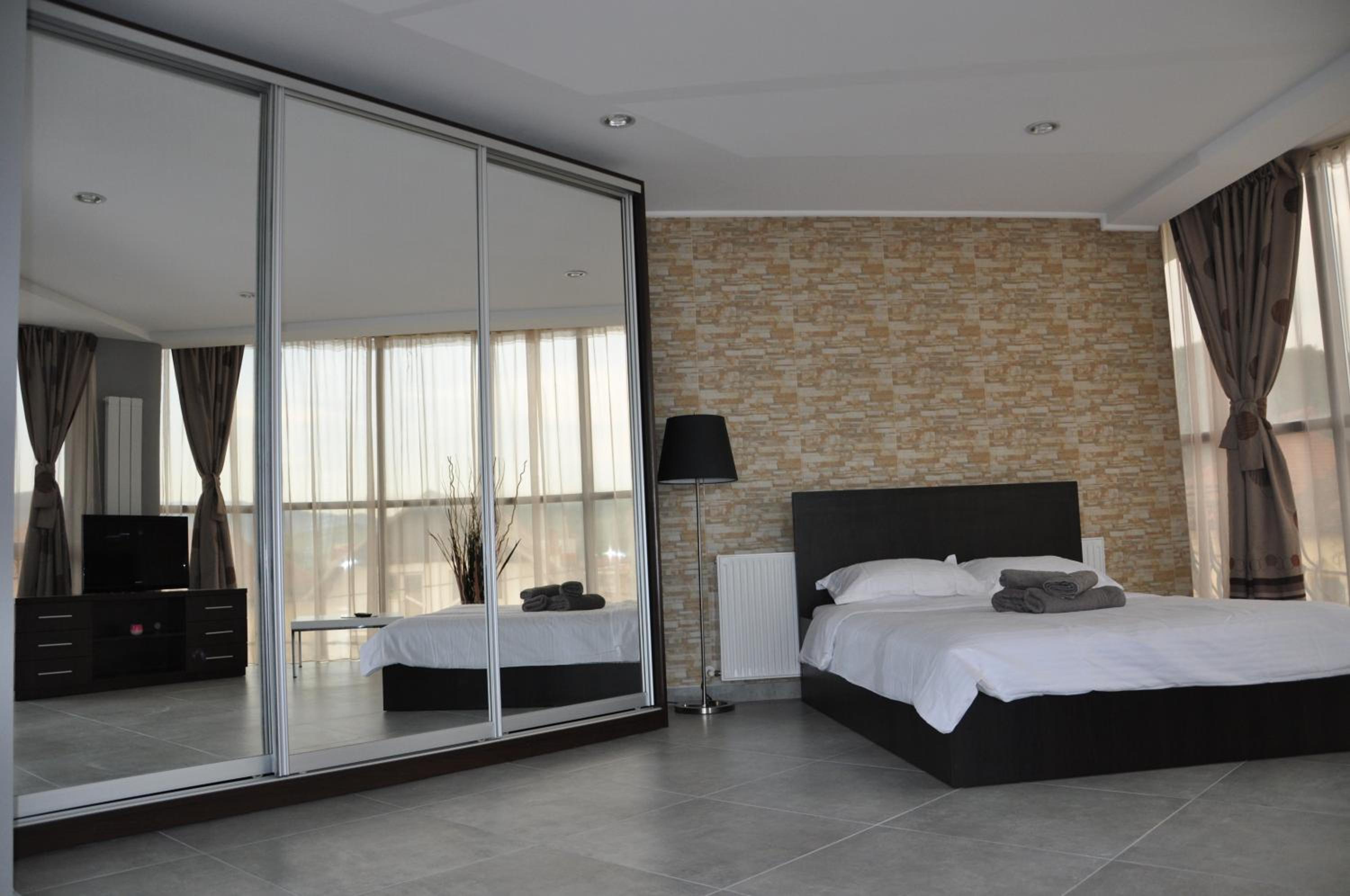 Yes Home view 3