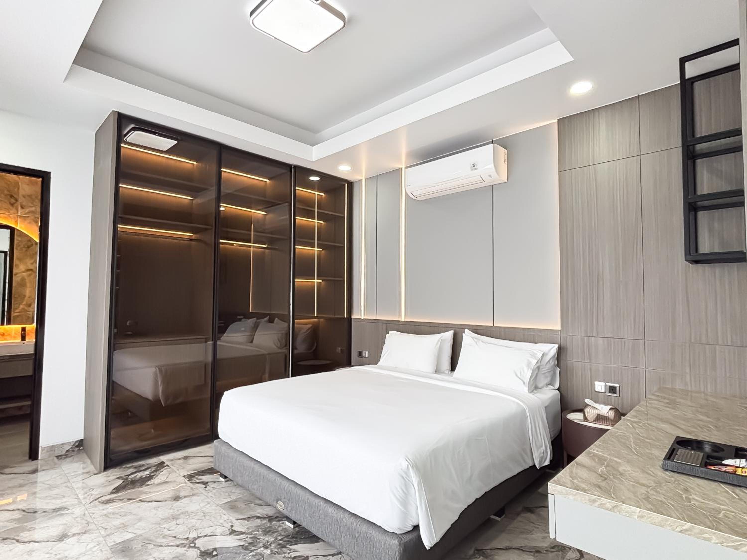 Modern 2BR Villa Near Seminyak Hotspots