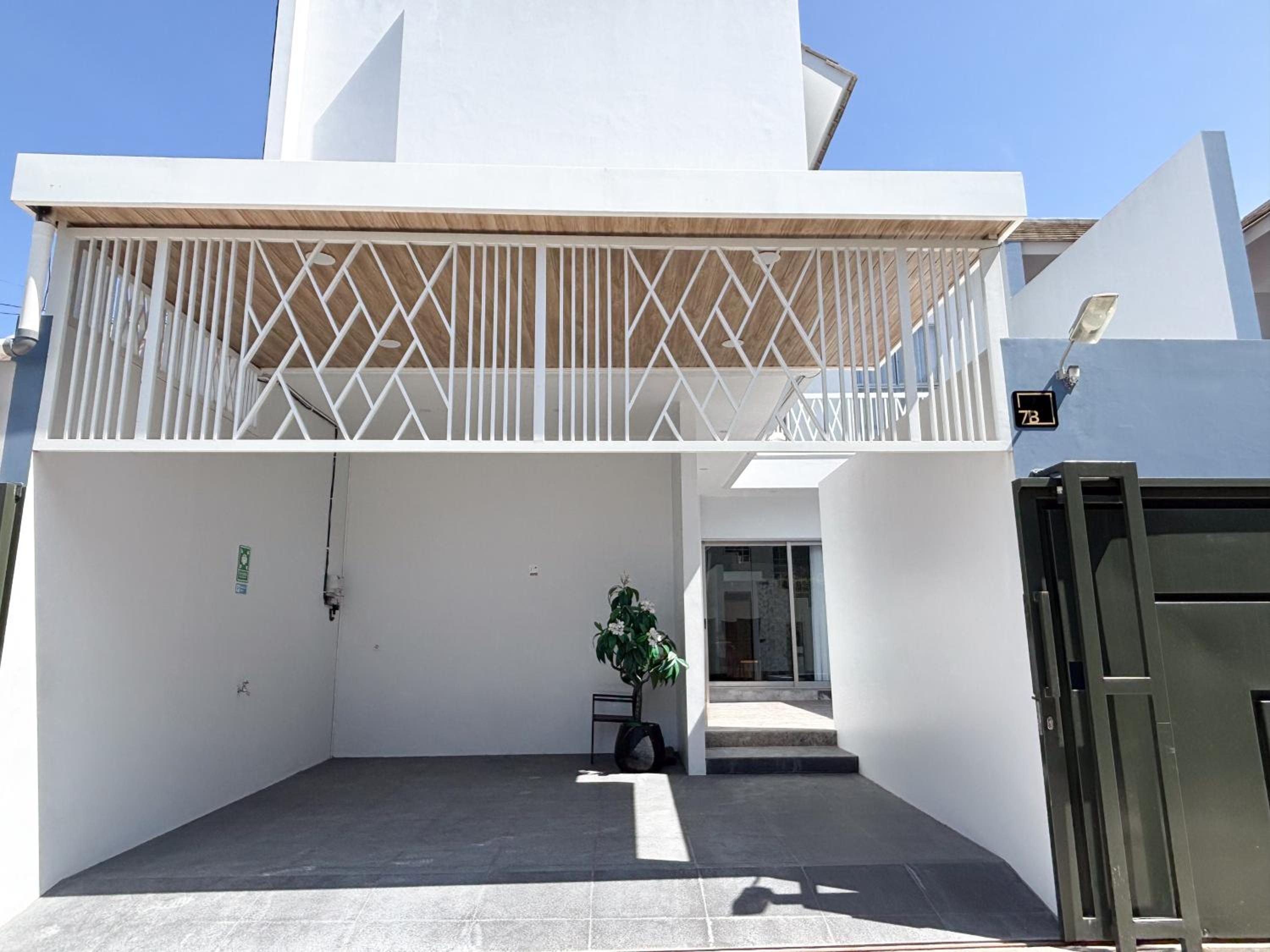 Modern 2BR Villa Near Seminyak Hotspots
