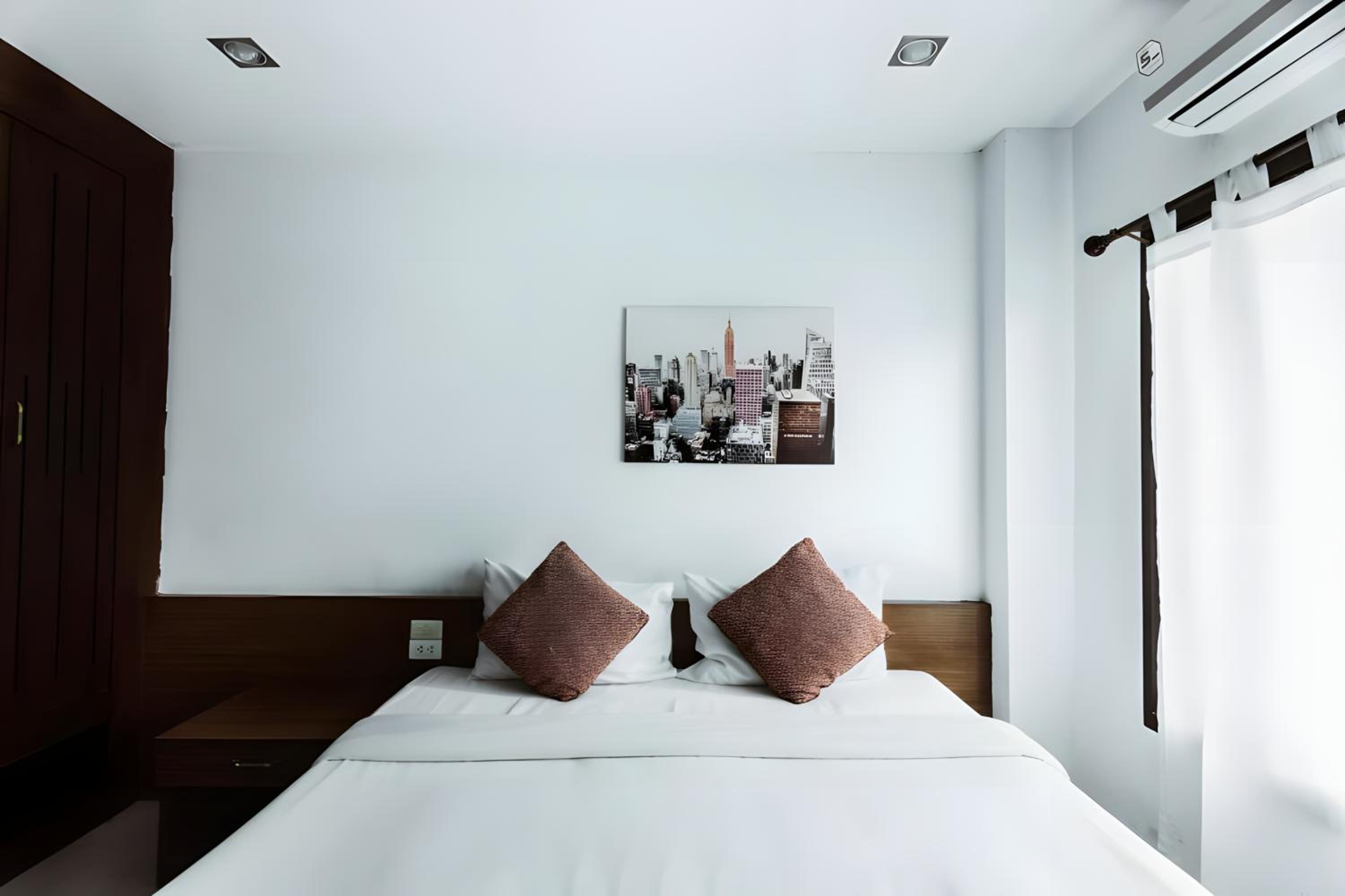 XX Snap Inn Thaphae Chiang Mai