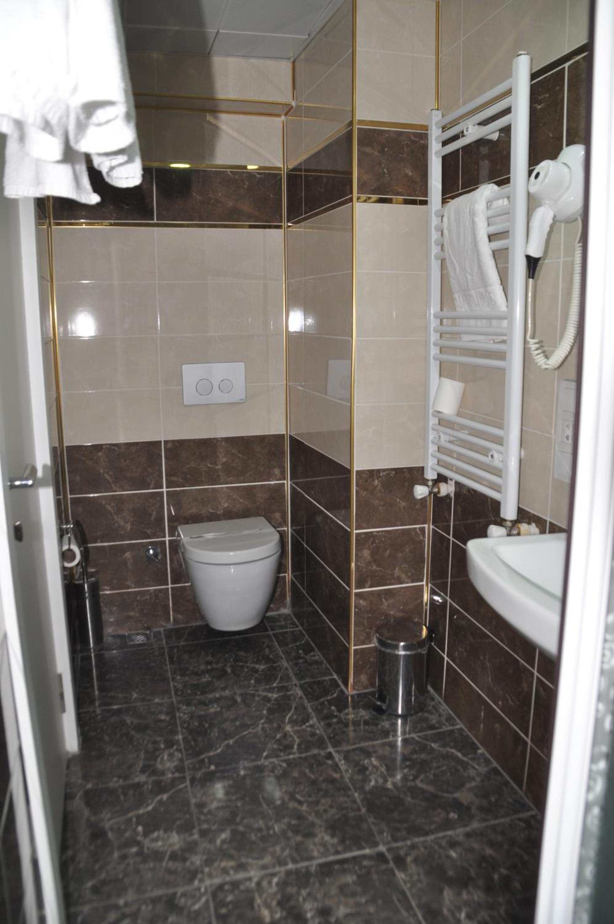 Grand Sera Hotel - Image 78