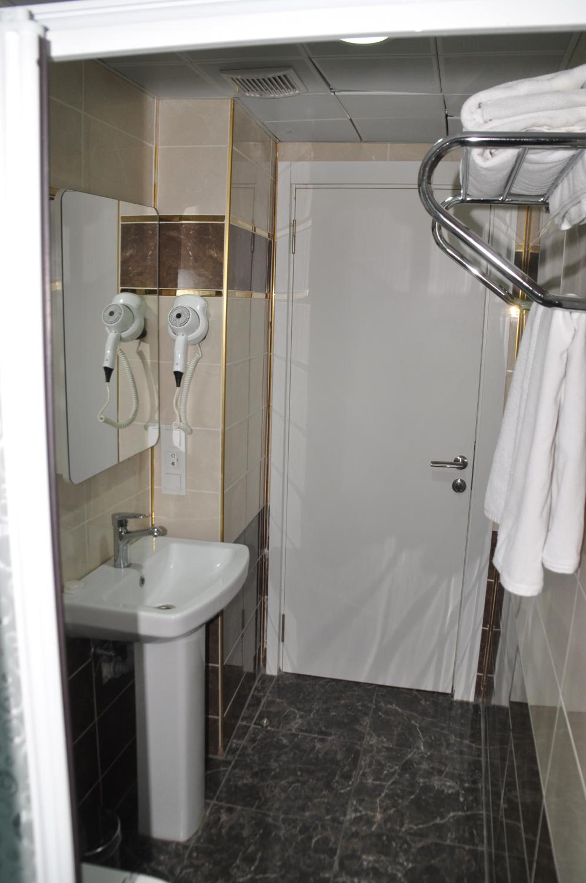 Grand Sera Hotel - Image 43