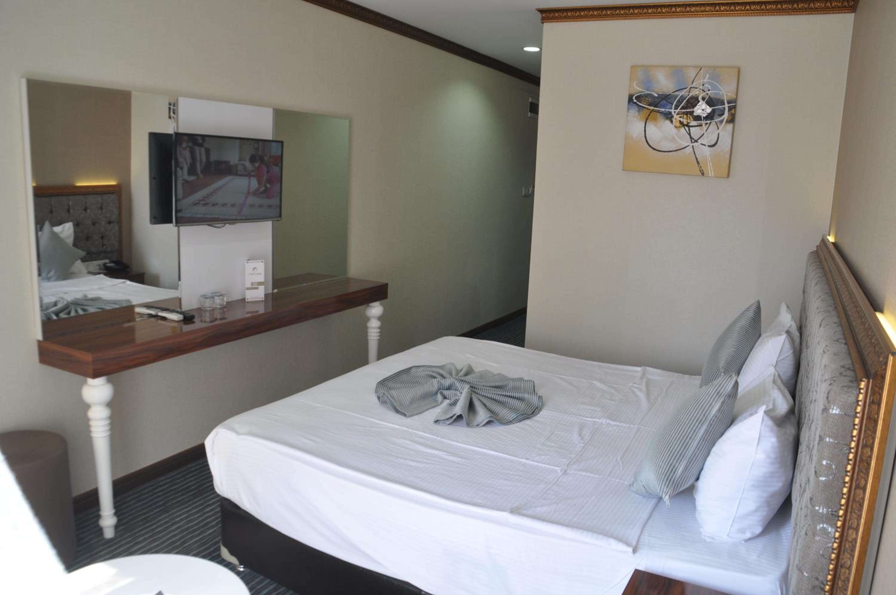Grand Sera Hotel - Image 40