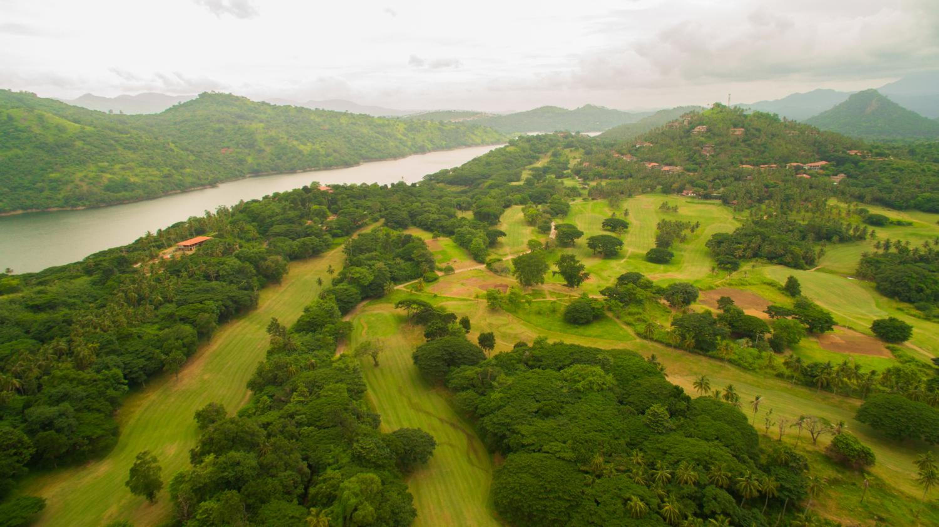 Victoria Golf Resort