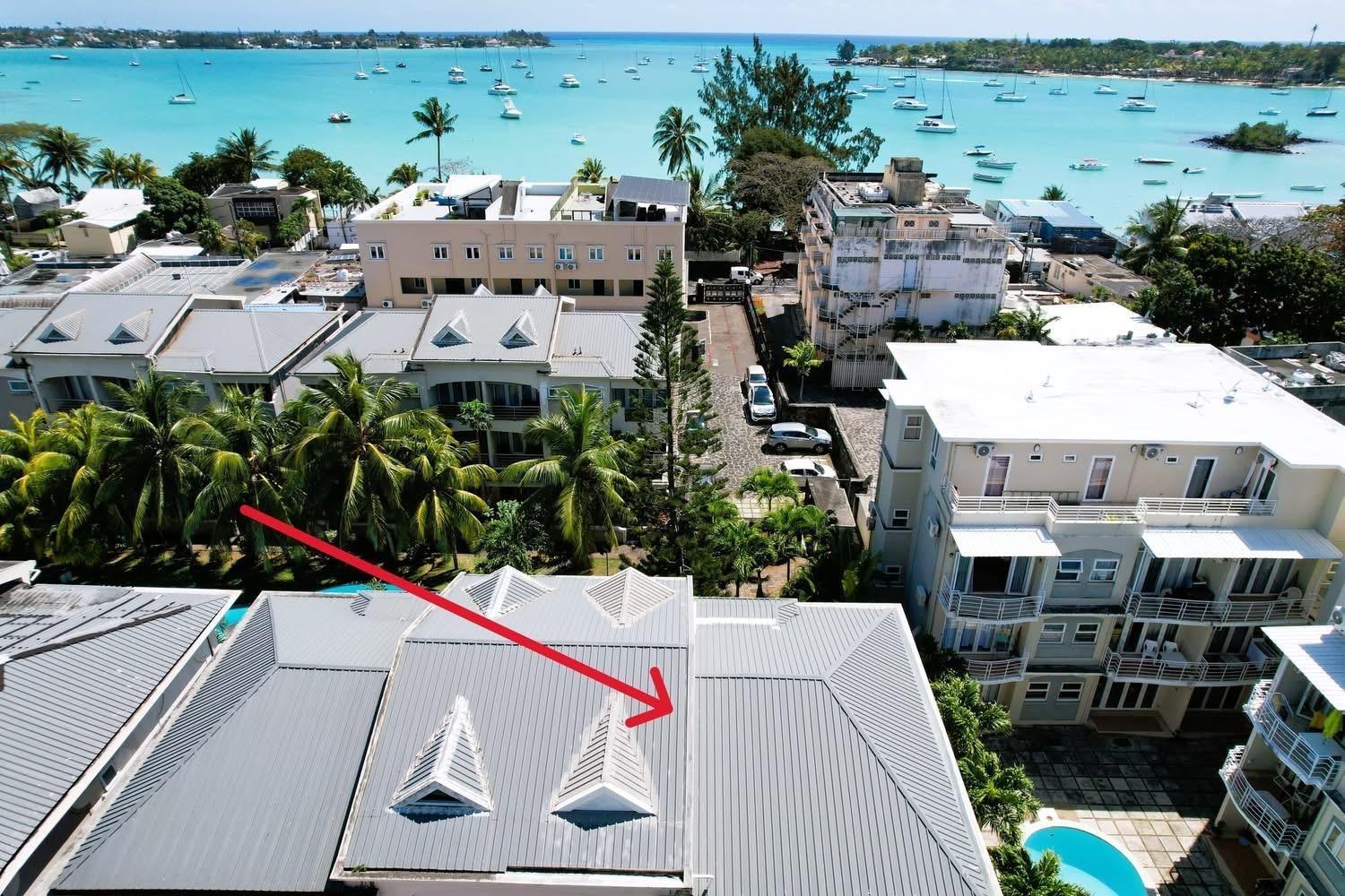 Waterside Complex - Beachfront Villa in Grand Baie