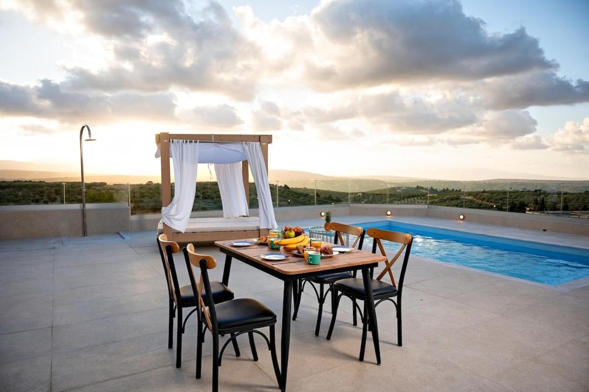 Aurora Heraklion Seasons Villa- Sea Pool Fireplace
