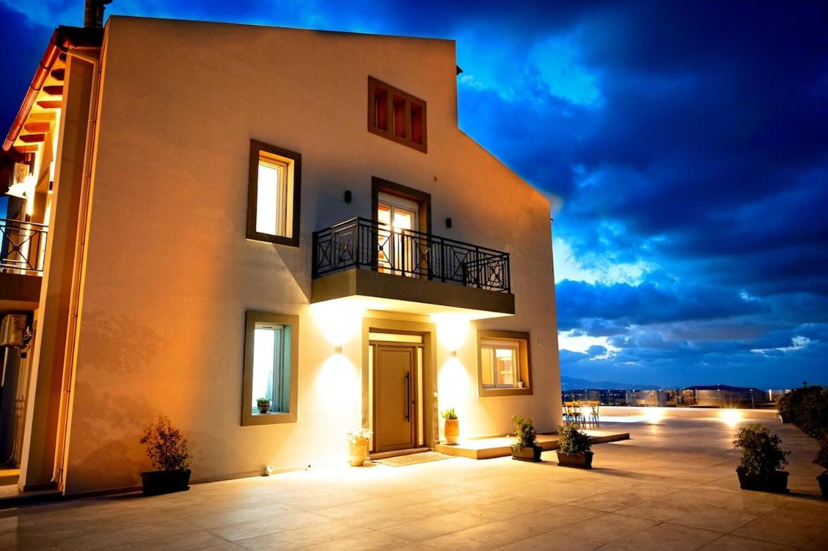 Aurora Heraklion Seasons Villa- Sea Pool Fireplace